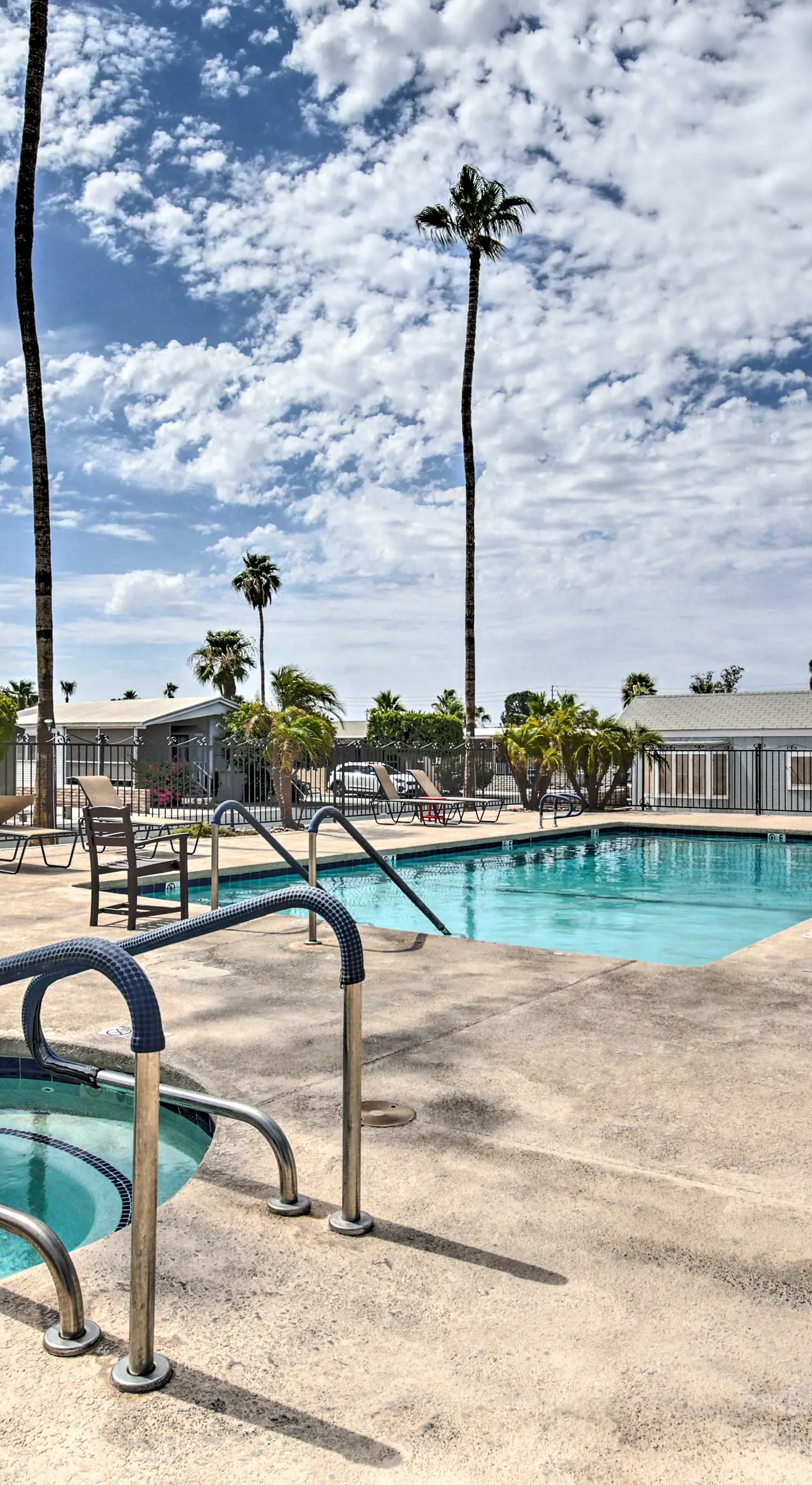 Pool, Hot Tub & Tennis Courts: Yuma Home Near Dtwn