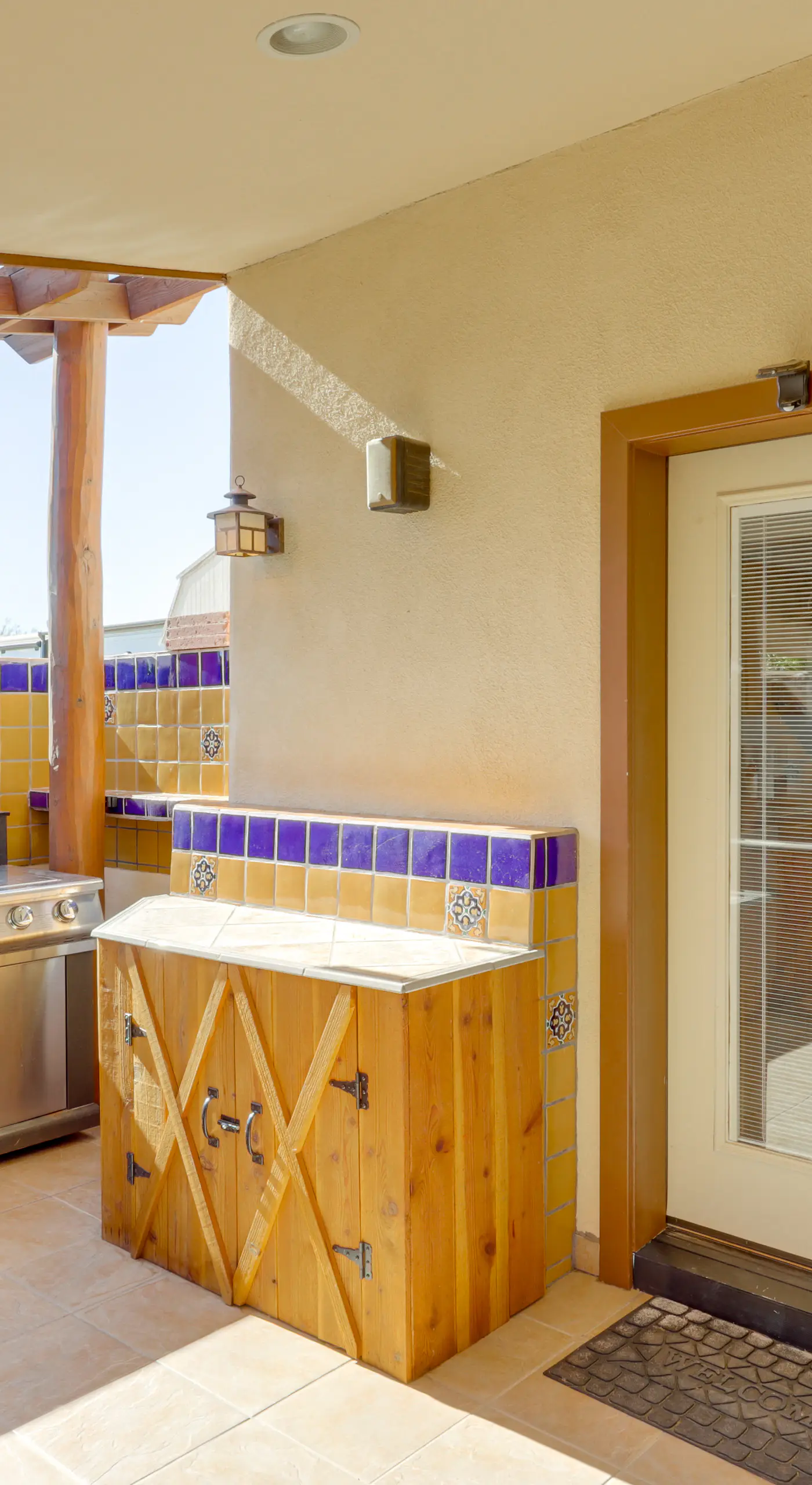 Mtn-View Casita w/ Rooftop Deck & Patio in Yuma!