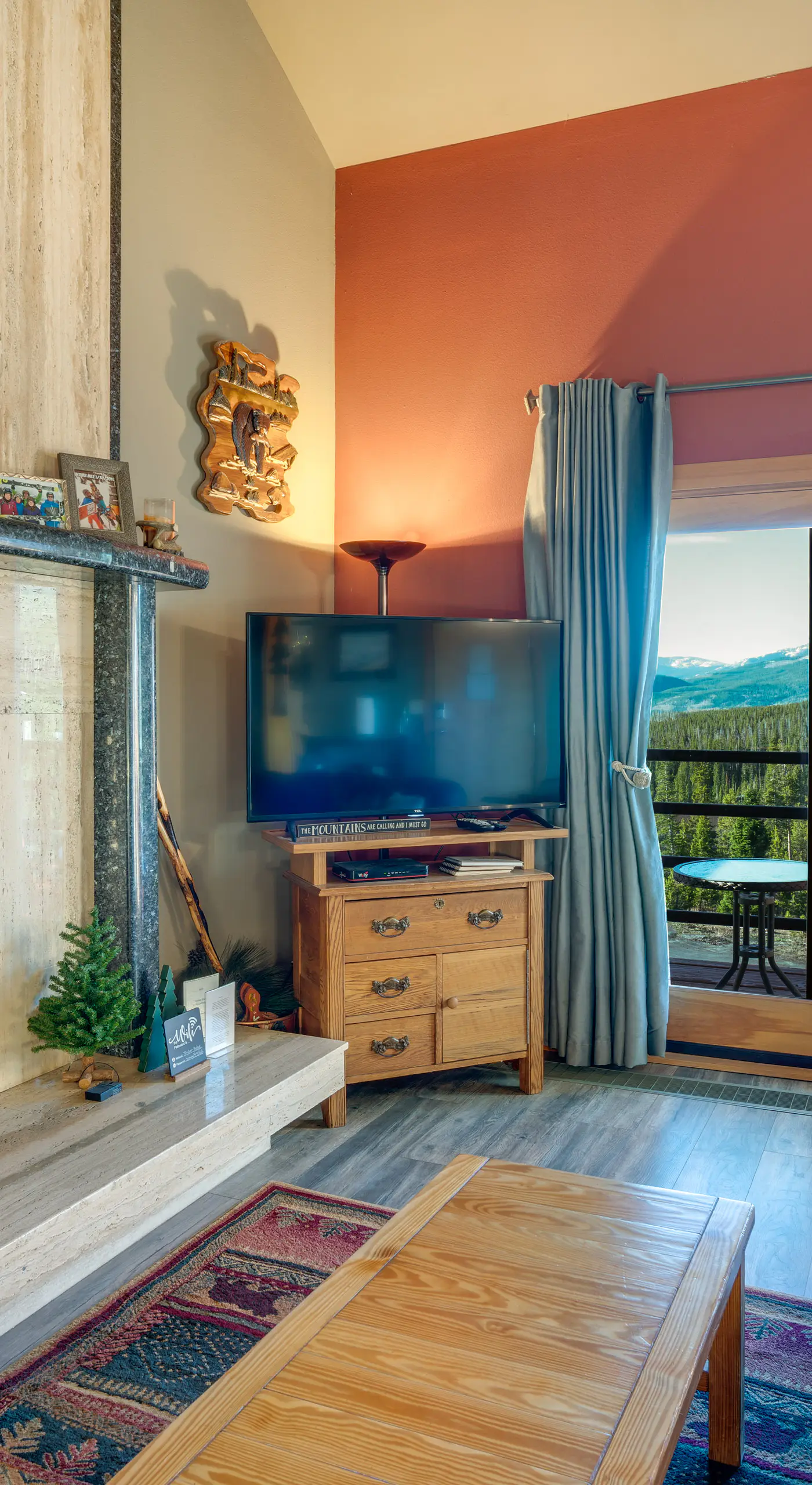 All-Season Base w/ Epic Views in Silverthorne!