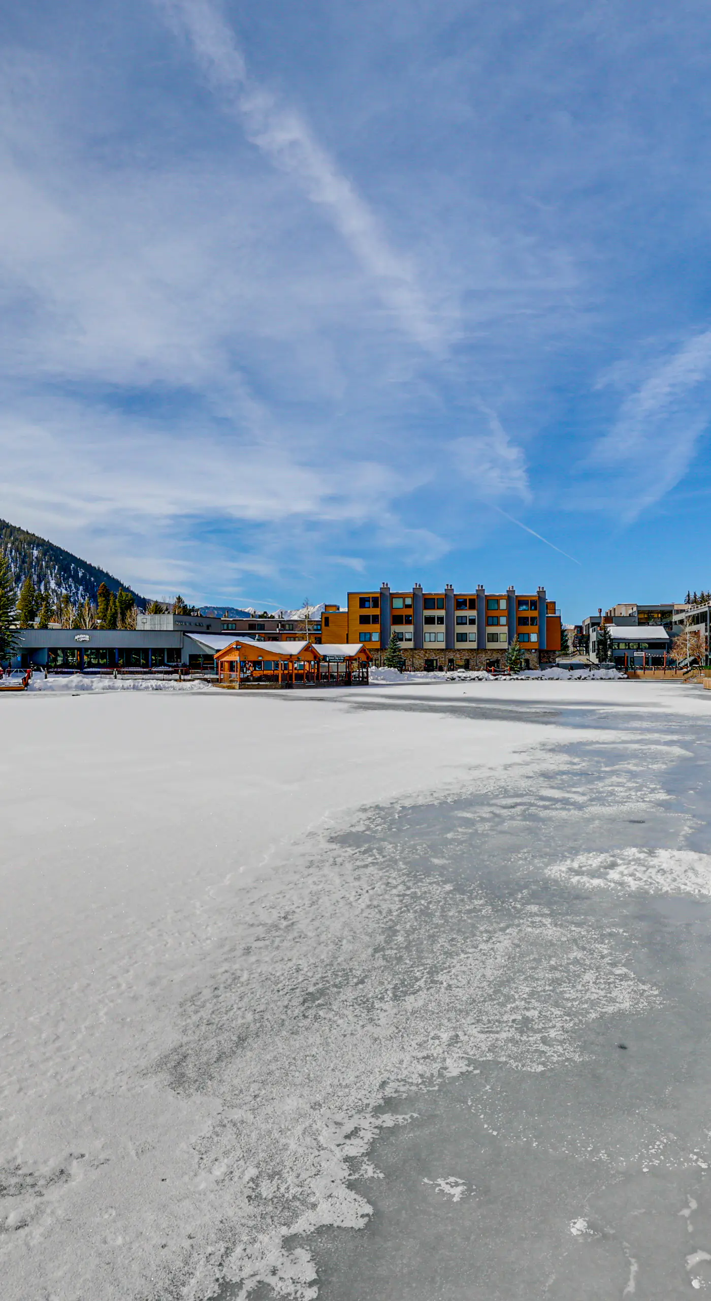 Keystone Lake Haven: Heated Pool & Ski Shuttle!