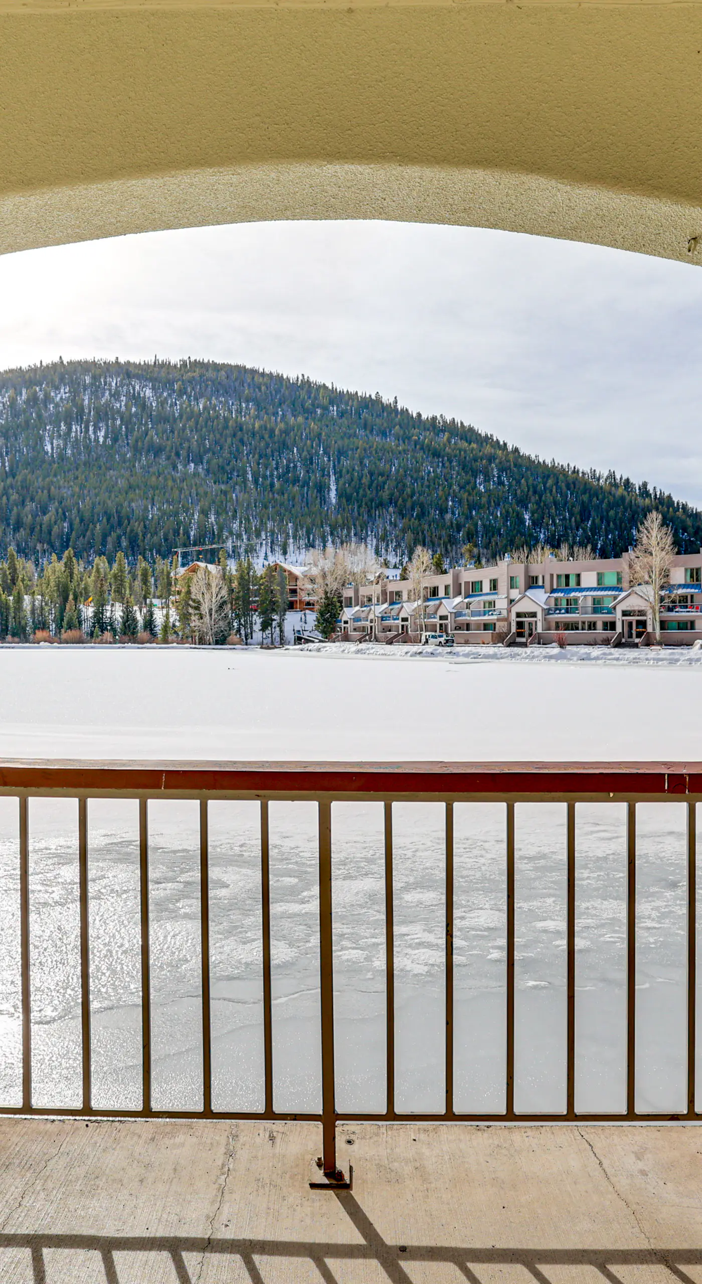 Keystone Lake Haven: Heated Pool & Ski Shuttle!
