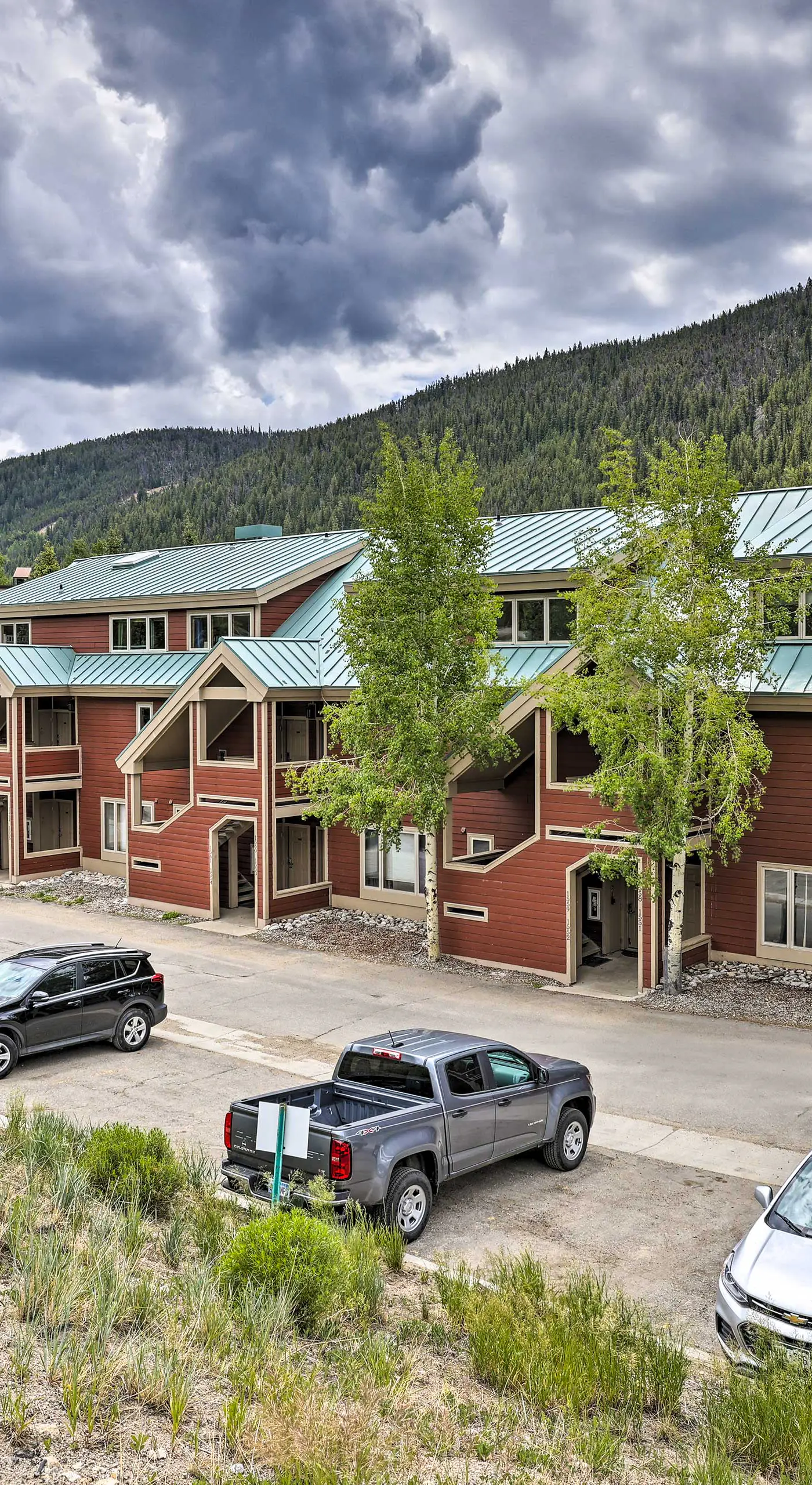 Keystone Lake Haven: Heated Pool & Ski Shuttle!