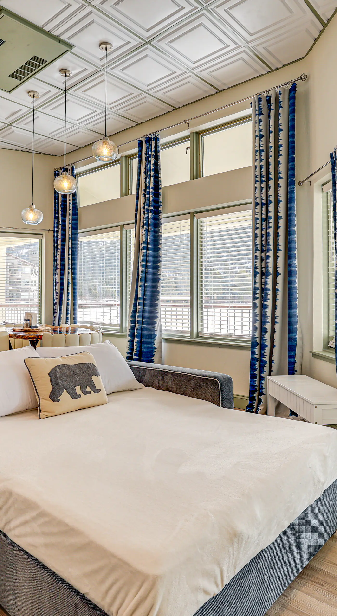 Keystone Lake Haven: Heated Pool & Ski Shuttle!