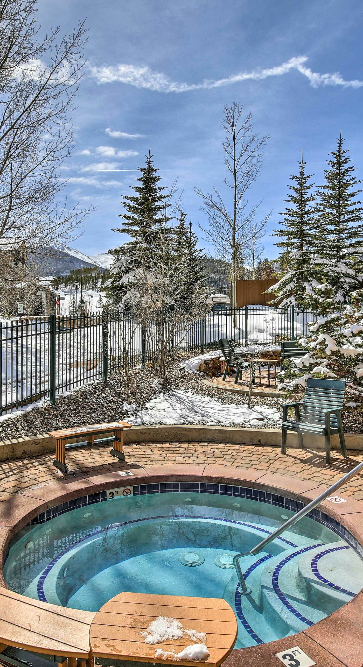 Cozy Ski-In/Ski-Out Winter Park Resort Condo!