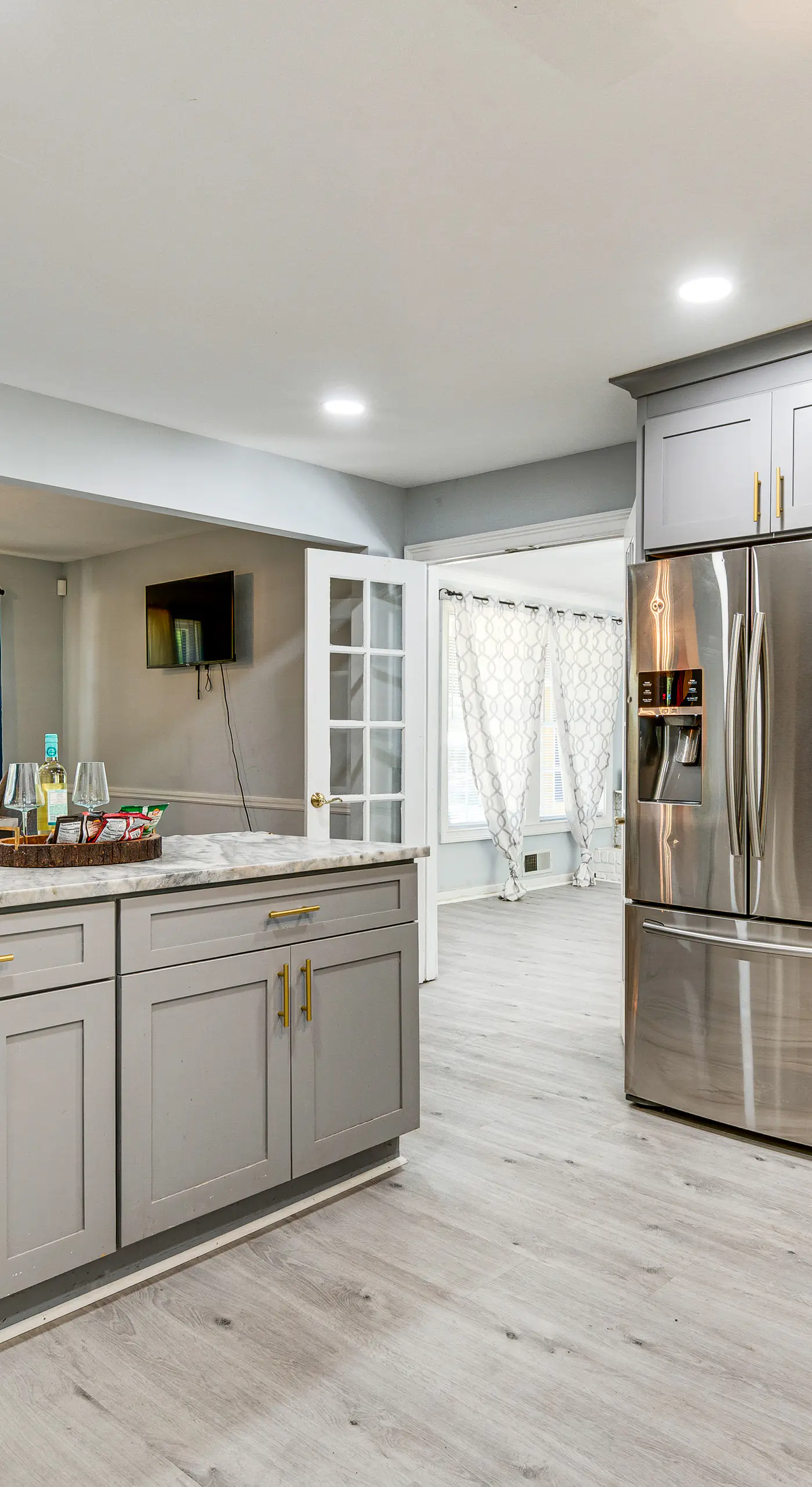 Spacious Home w/ Hot Tub, 14 Mi to Downtown ATL!