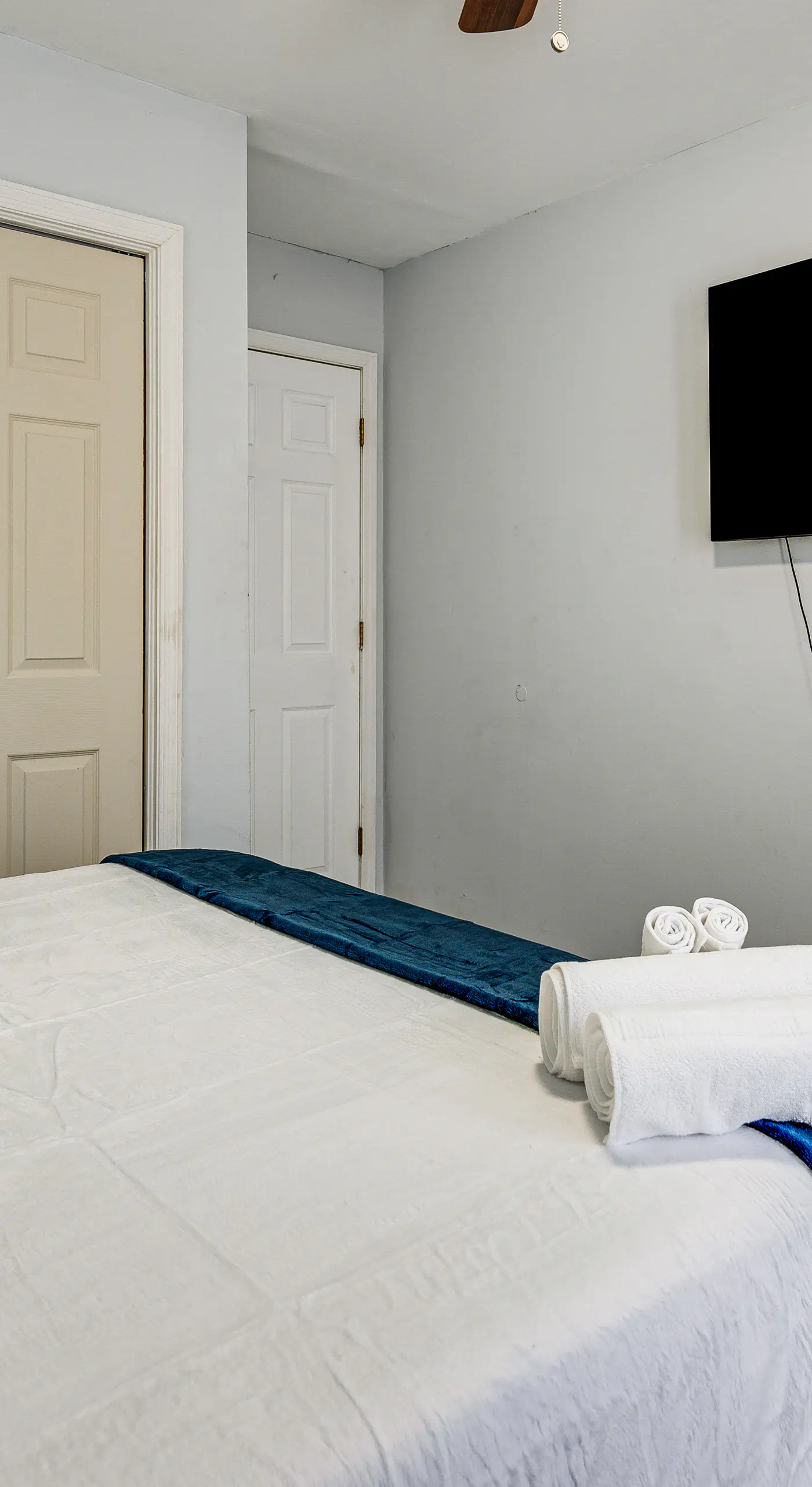 Spacious Home w/ Hot Tub, 14 Mi to Downtown ATL!