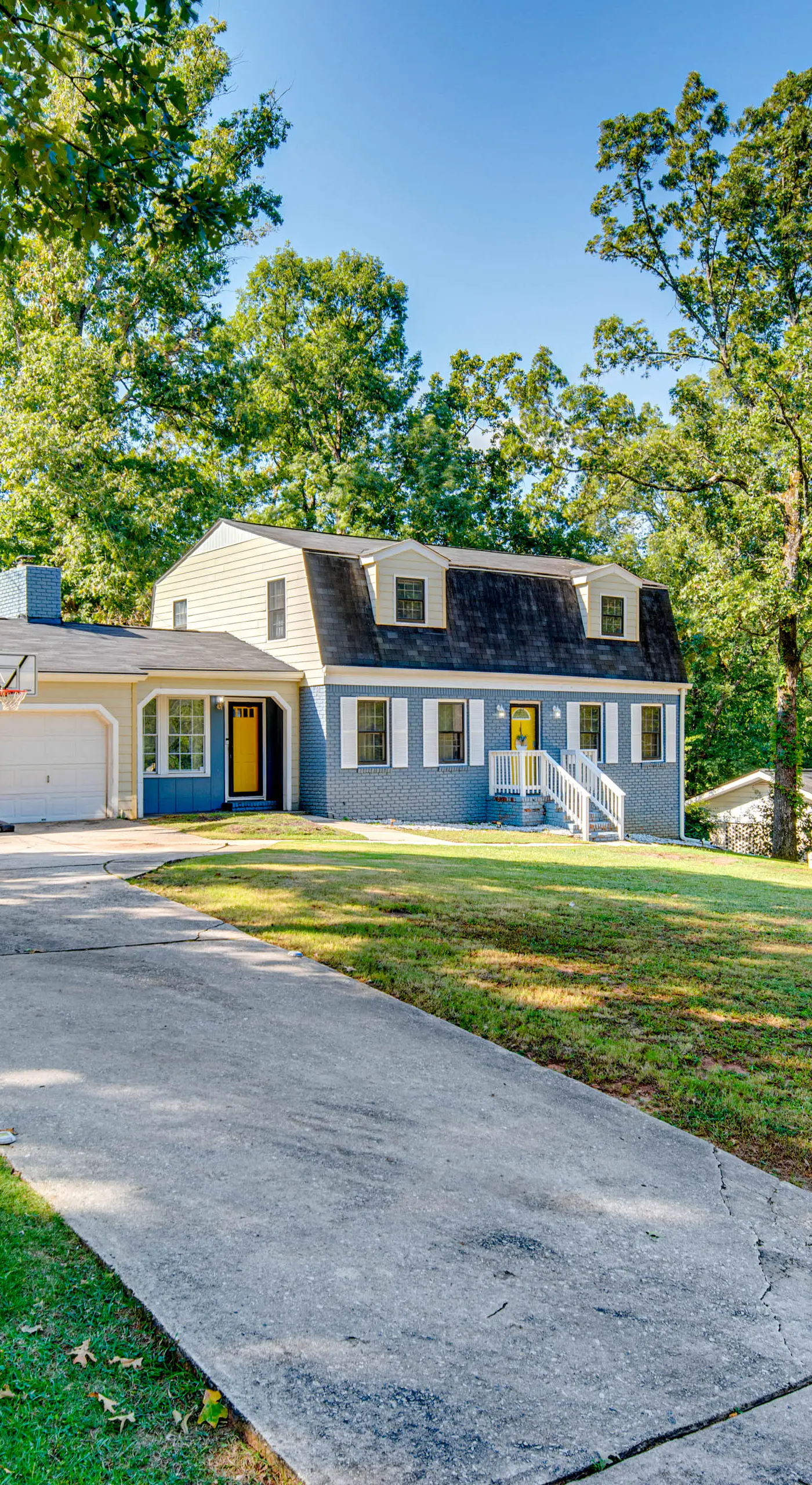 Spacious Home w/ Hot Tub, 14 Mi to Downtown ATL!
