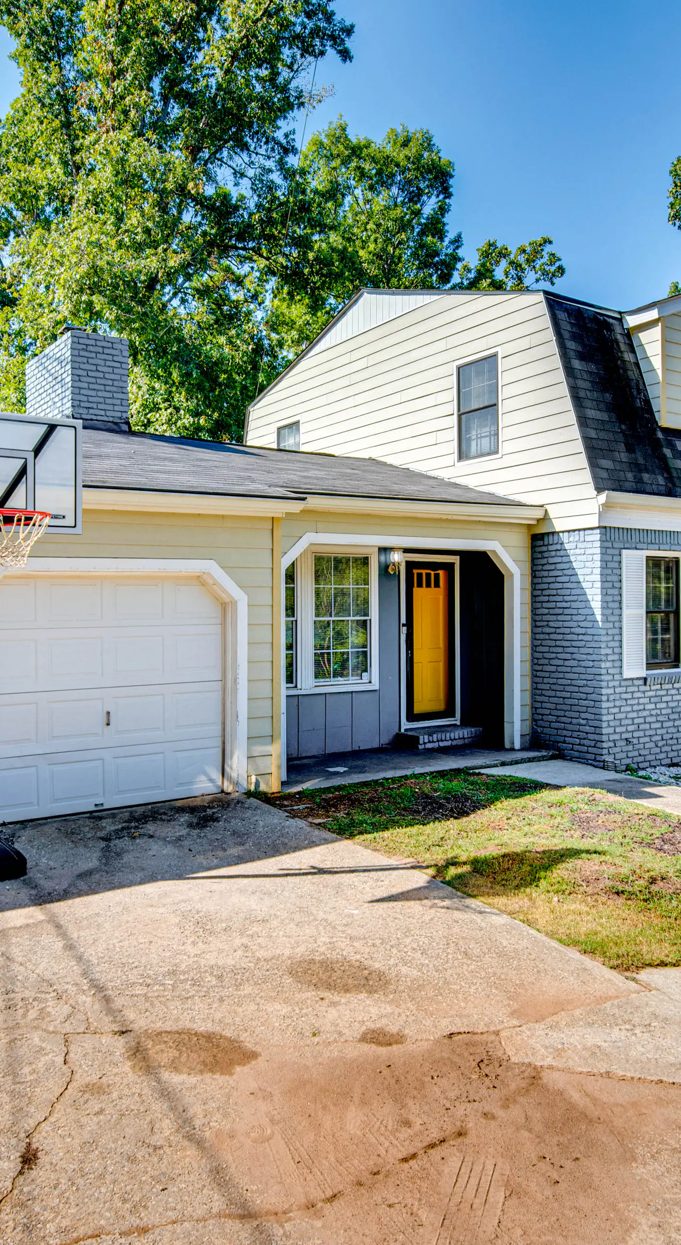 Spacious Home w/ Hot Tub, 14 Mi to Downtown ATL!