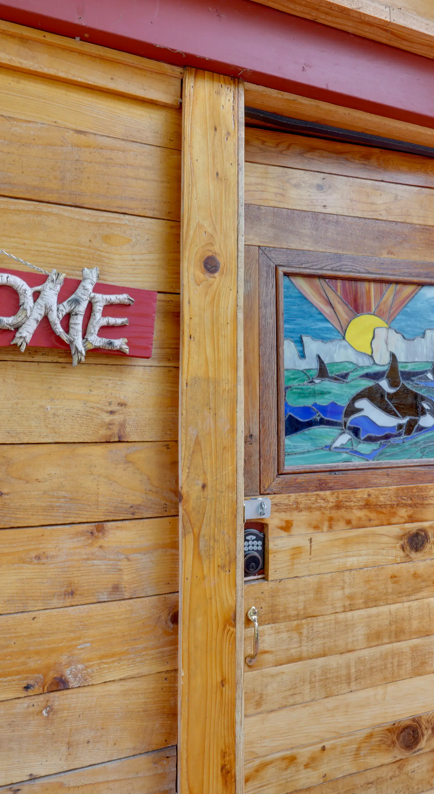 Lakefront Bliss! Ultimate Soldotna Retreat w/ Deck