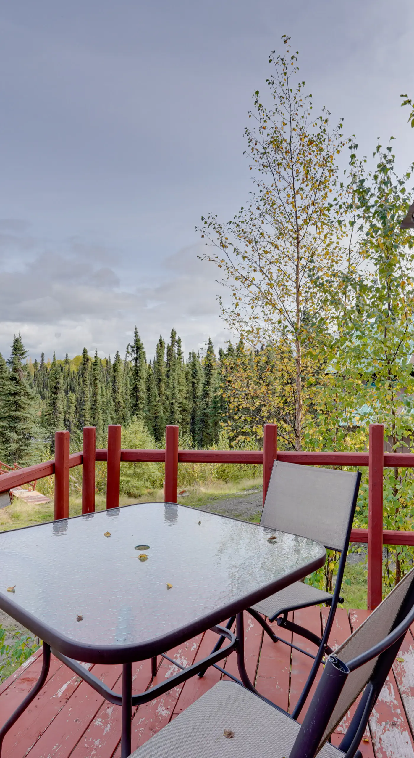 Lakefront Bliss! Ultimate Soldotna Retreat w/ Deck