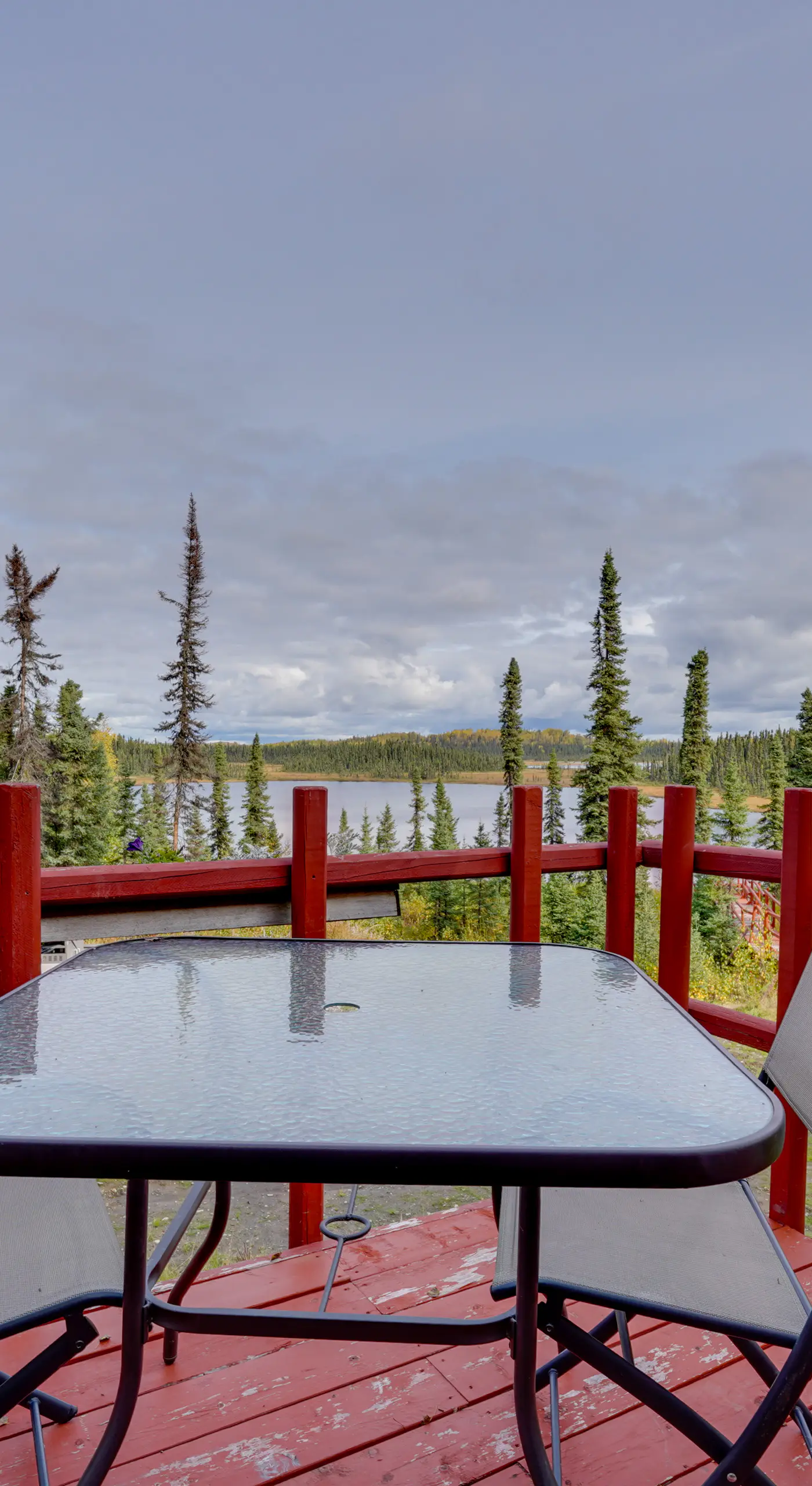 Lakefront Bliss! Ultimate Soldotna Retreat w/ Deck