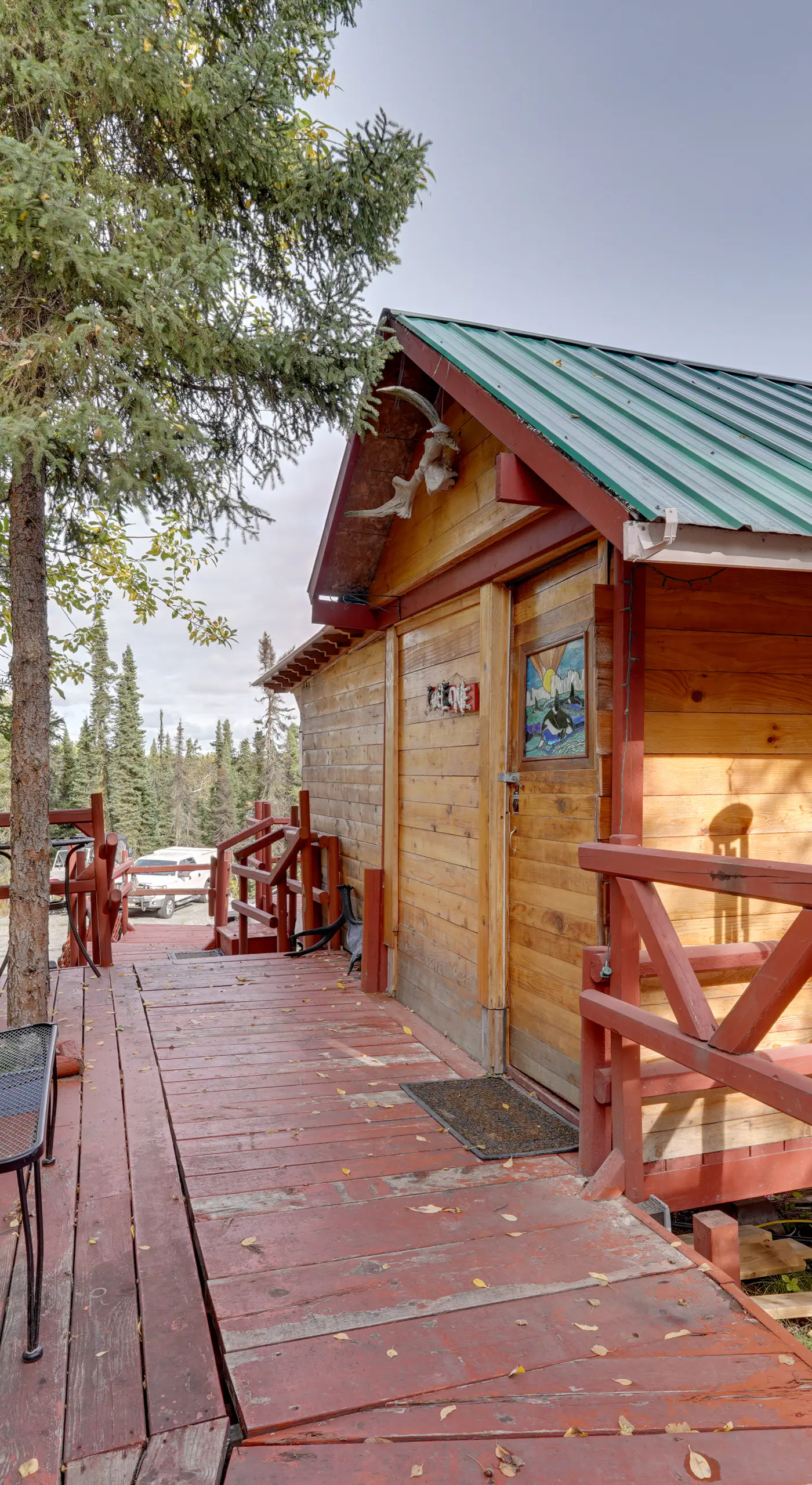 Lakefront Bliss! Ultimate Soldotna Retreat w/ Deck