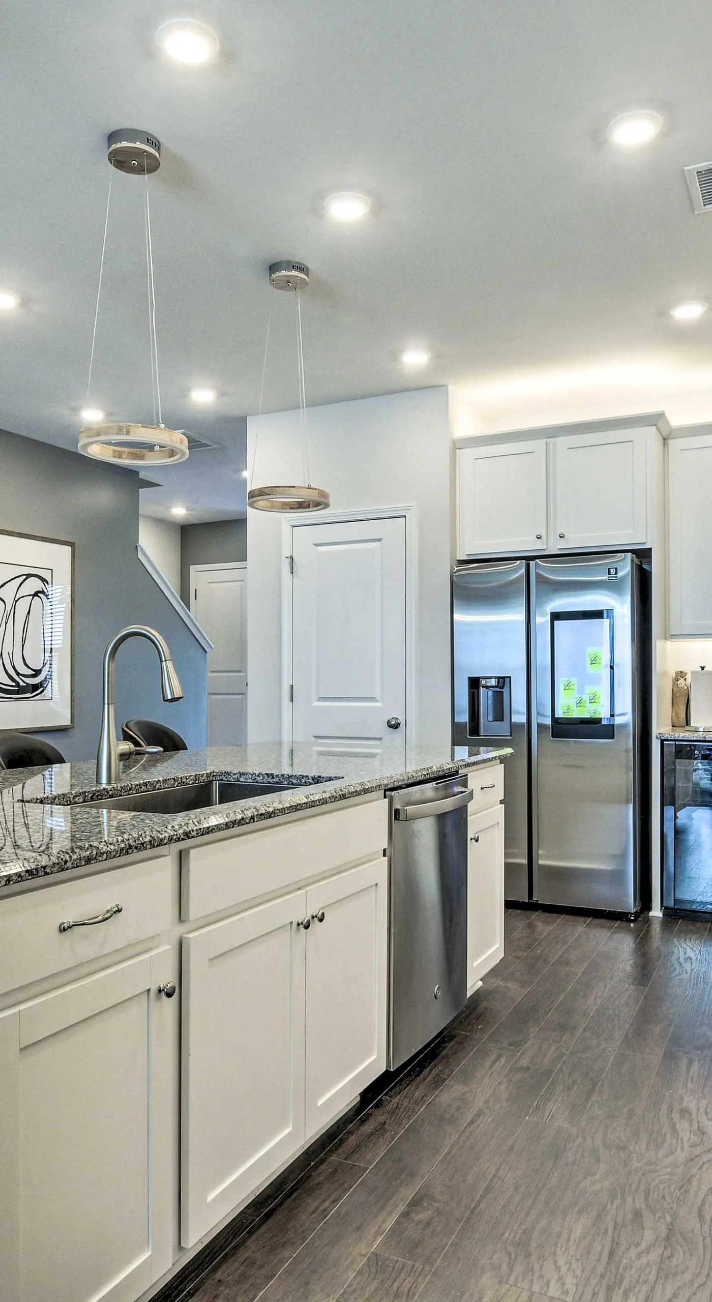 Tasteful Durham Townhome - 6 Mi to Downtown!