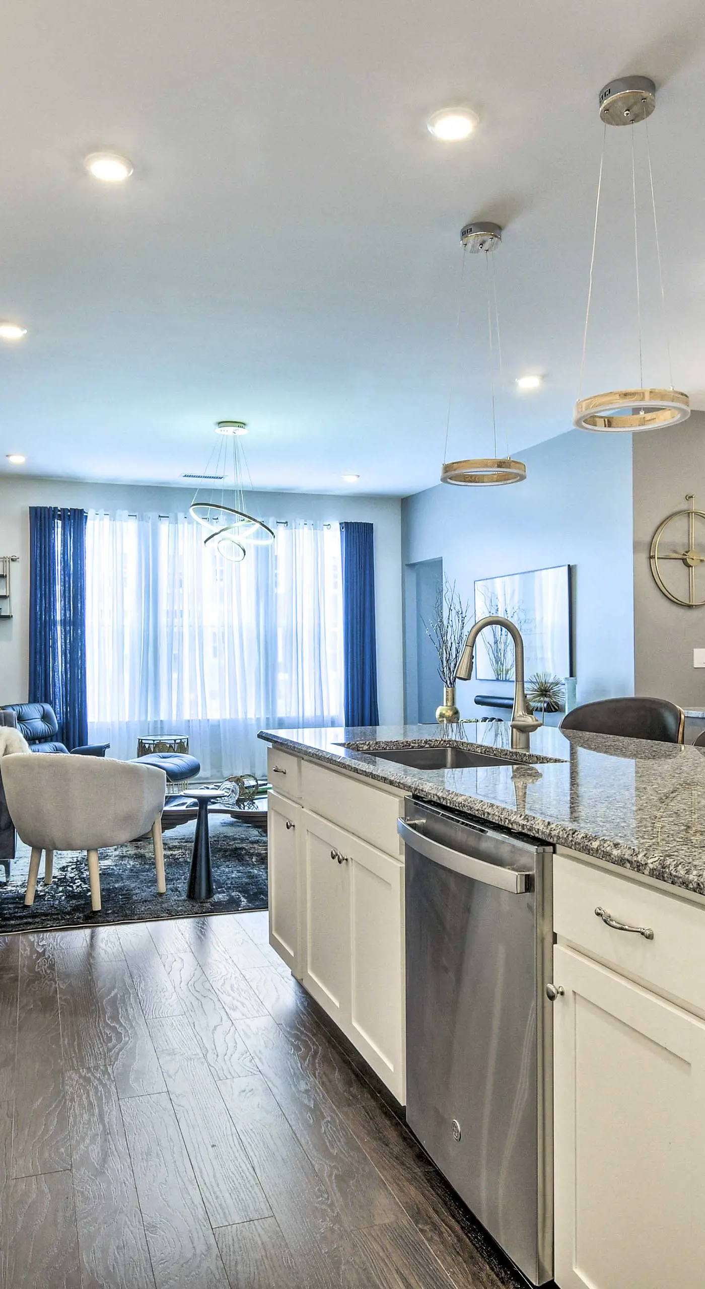 Tasteful Durham Townhome - 6 Mi to Downtown!