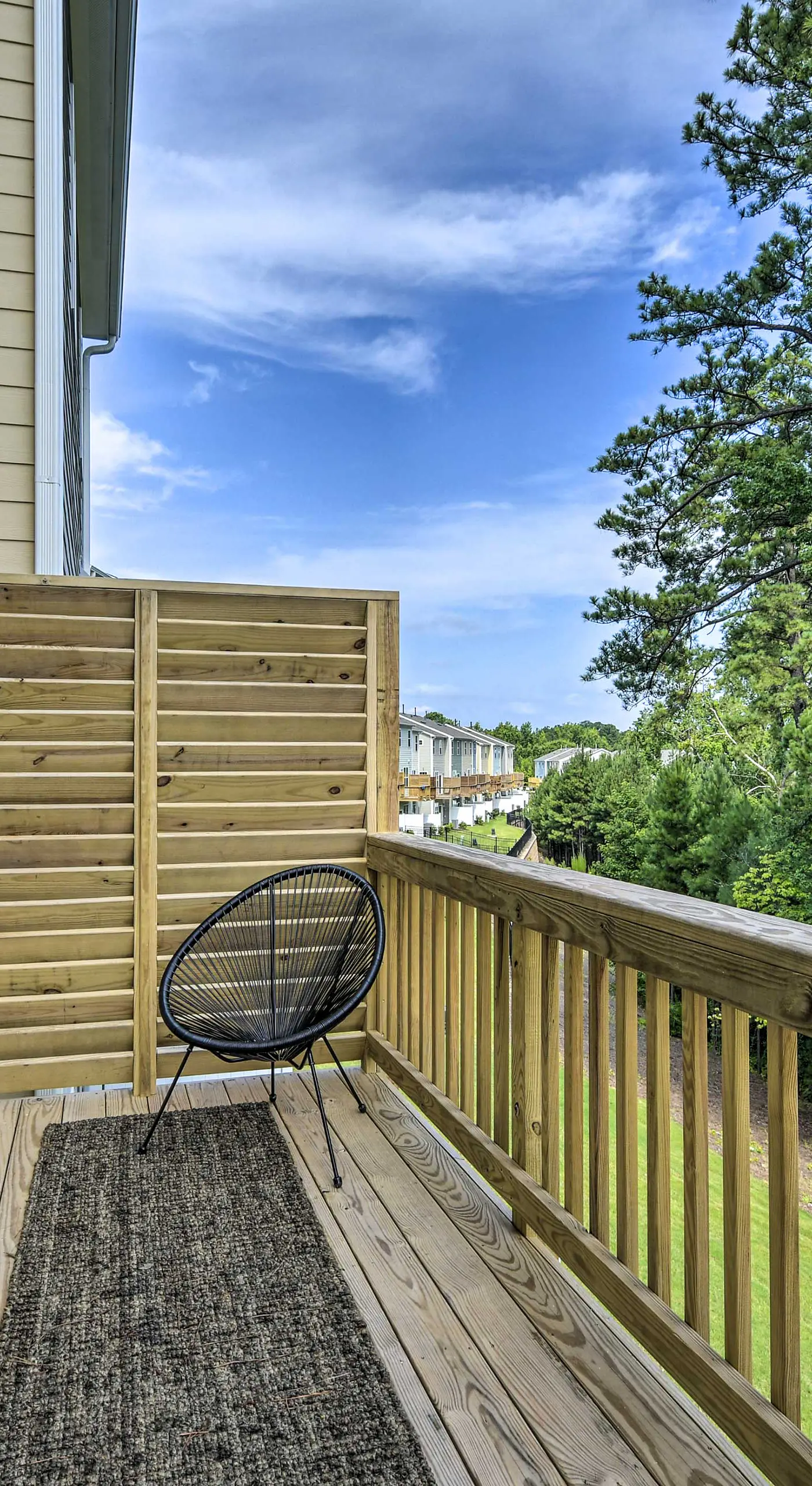 Tasteful Durham Townhome - 6 Mi to Downtown!