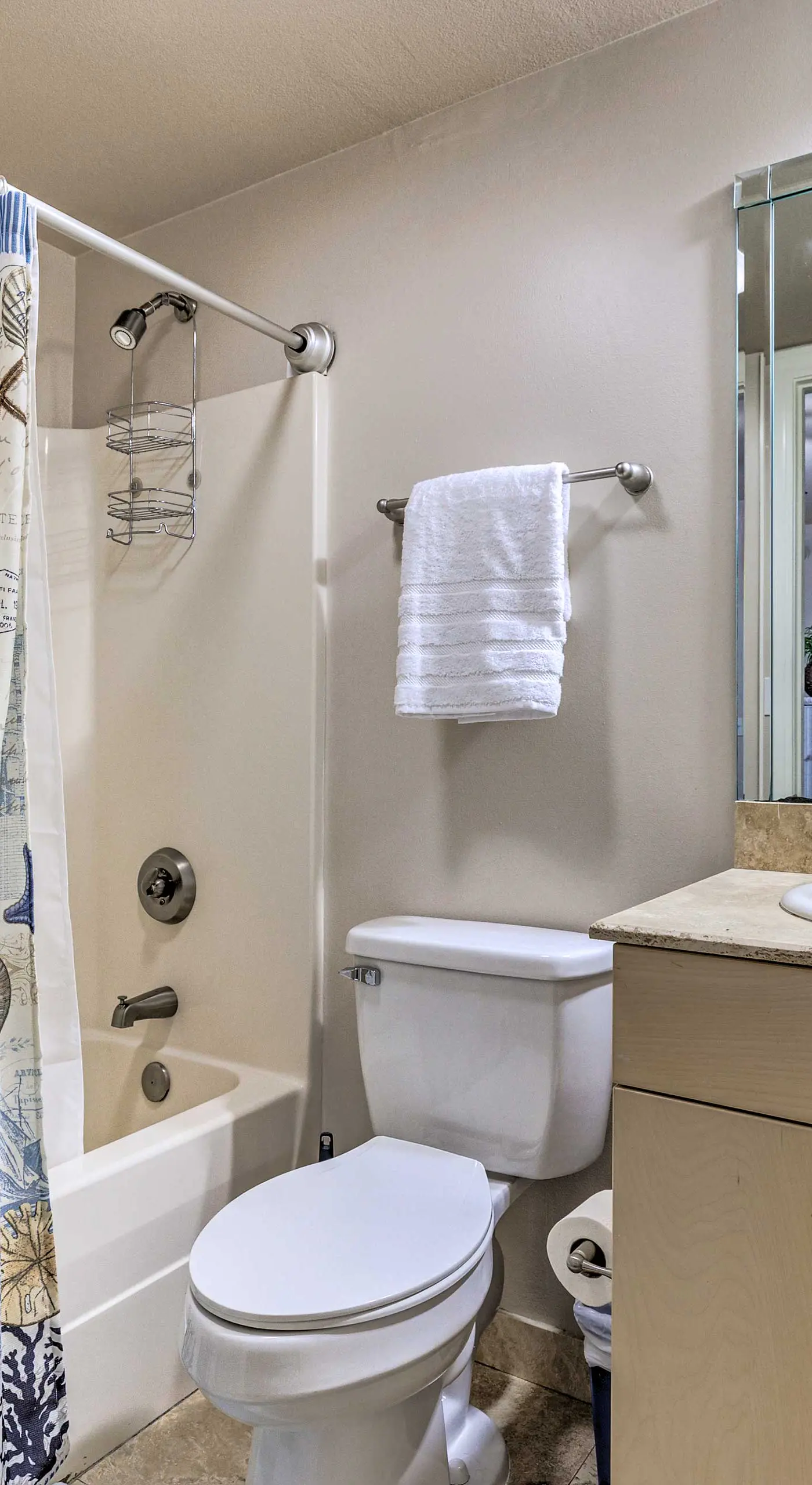 Spacious Biloxi Getaway w/ Pools & Beach Access!