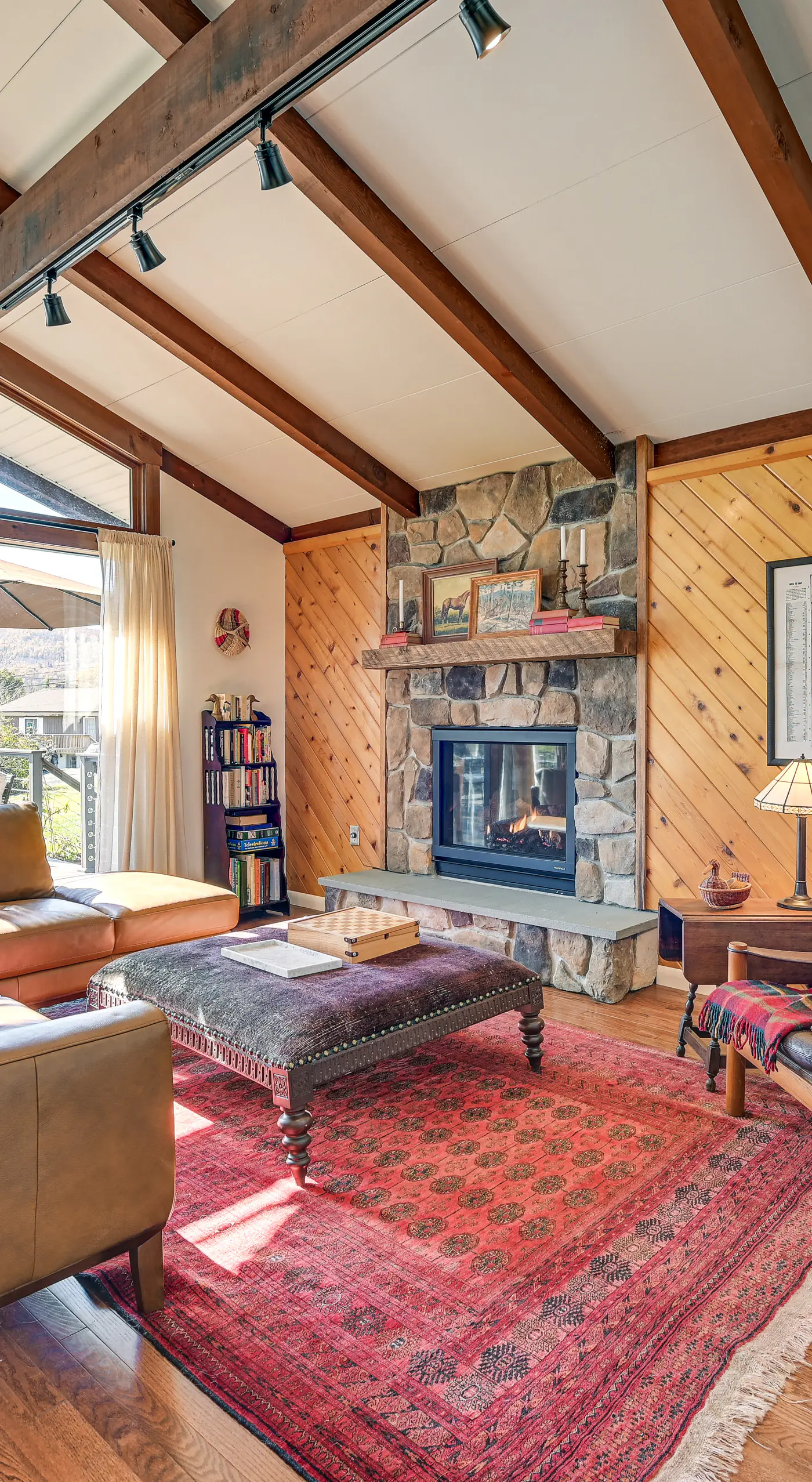 Cozy Mtn-View Chalet < 2 Mi to Windham Slopes