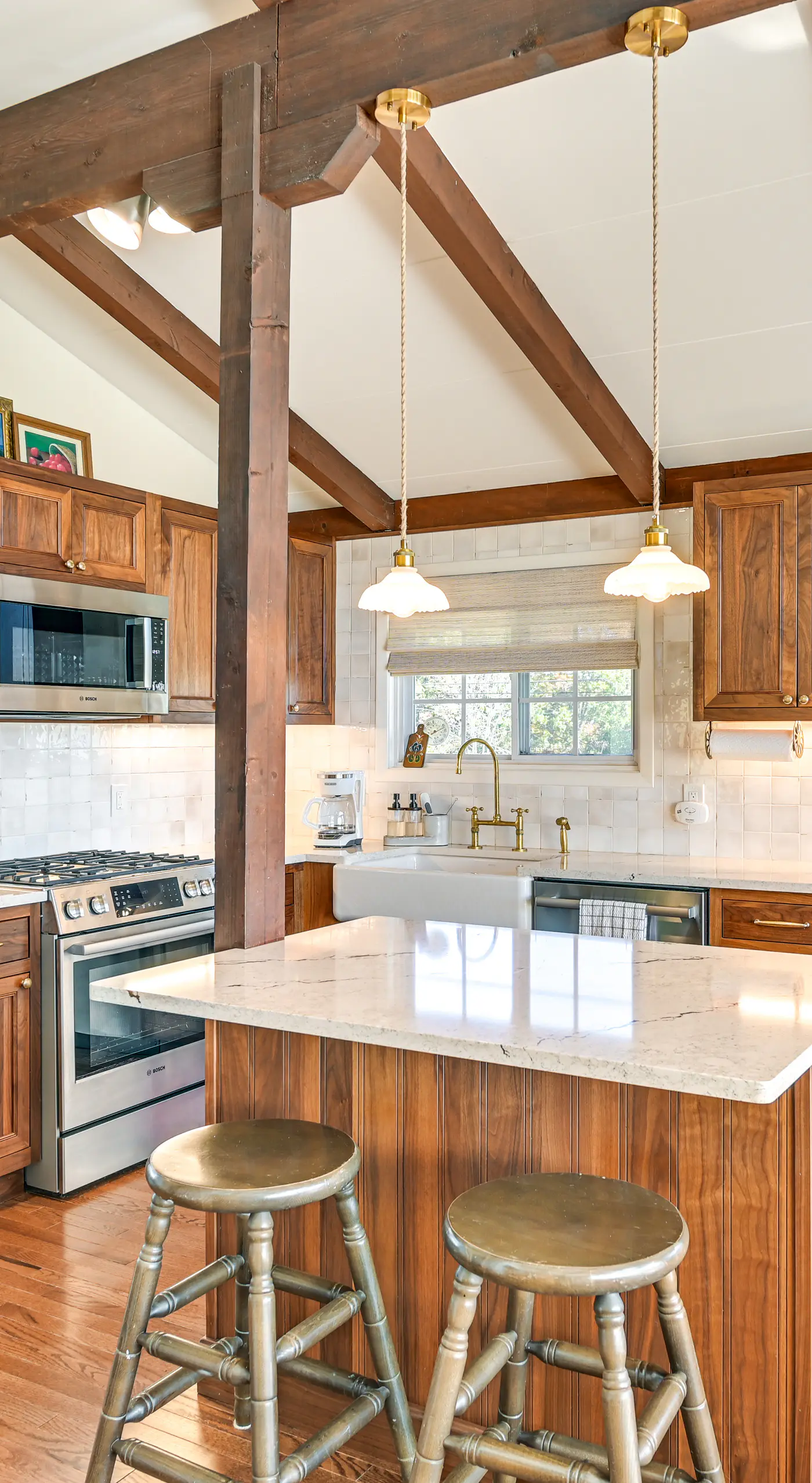 Cozy Mtn-View Chalet < 2 Mi to Windham Slopes
