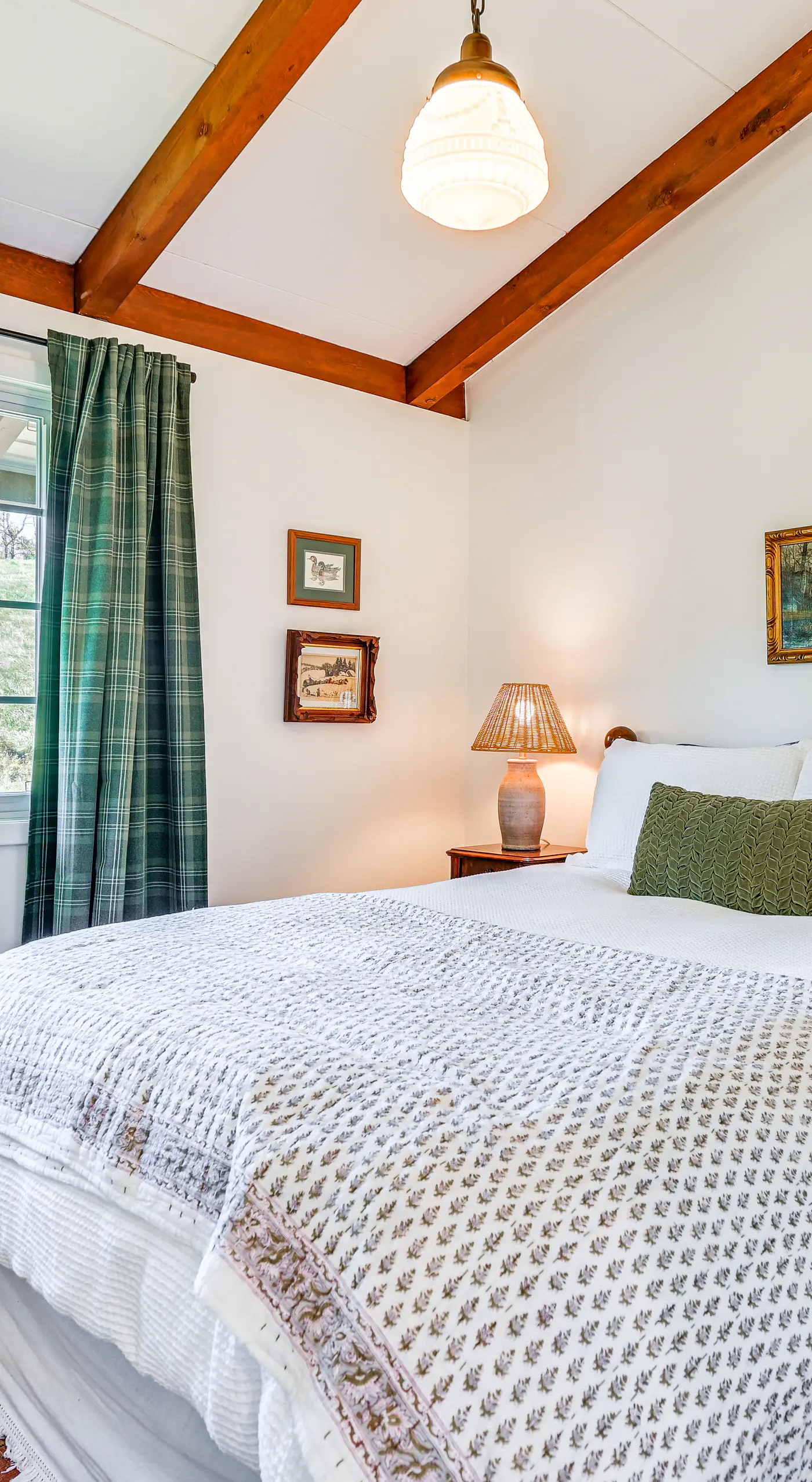 Cozy Mtn-View Chalet < 2 Mi to Windham Slopes