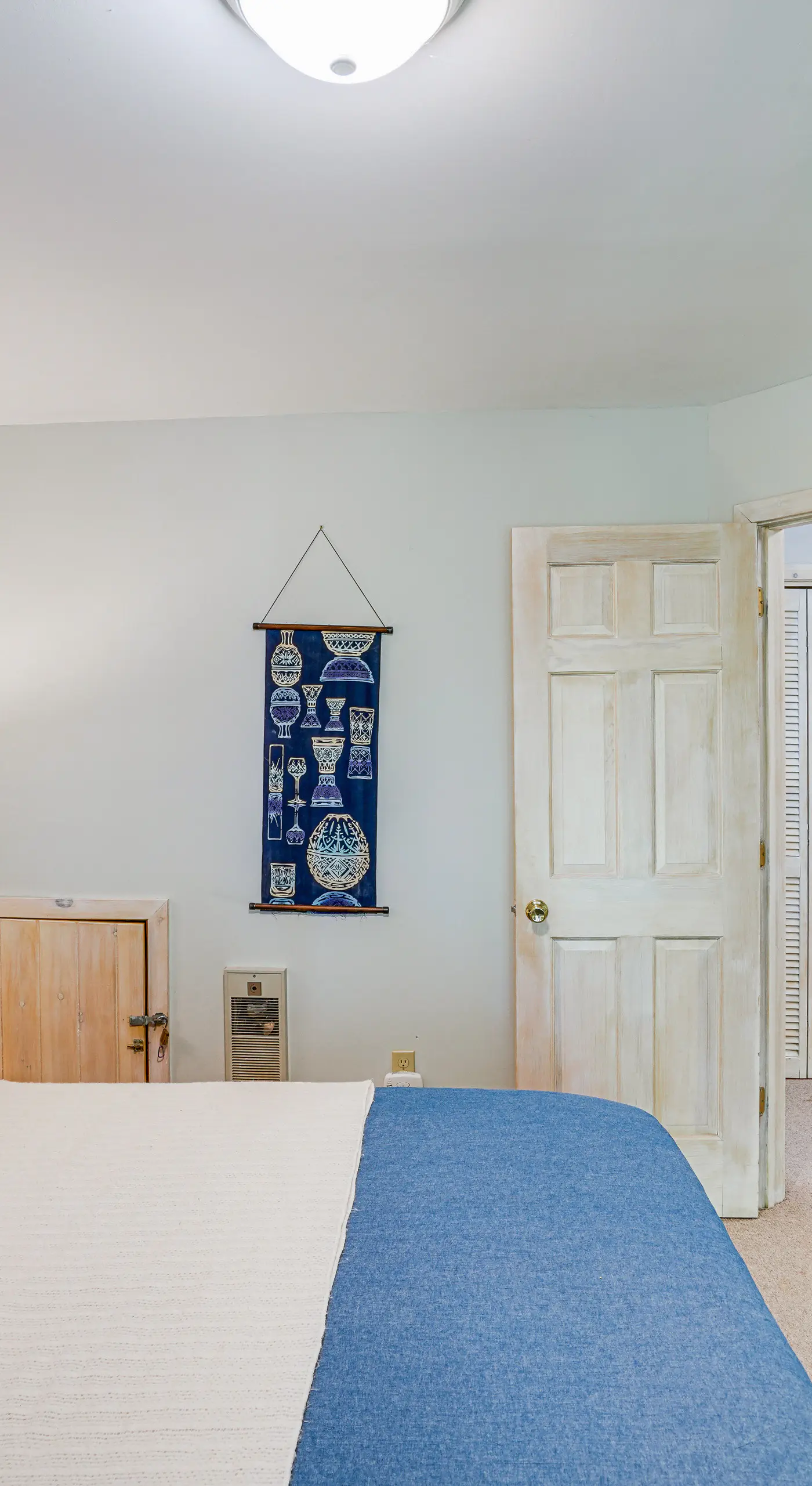 Ski, Hike & More: Year-Round Gem in Windham