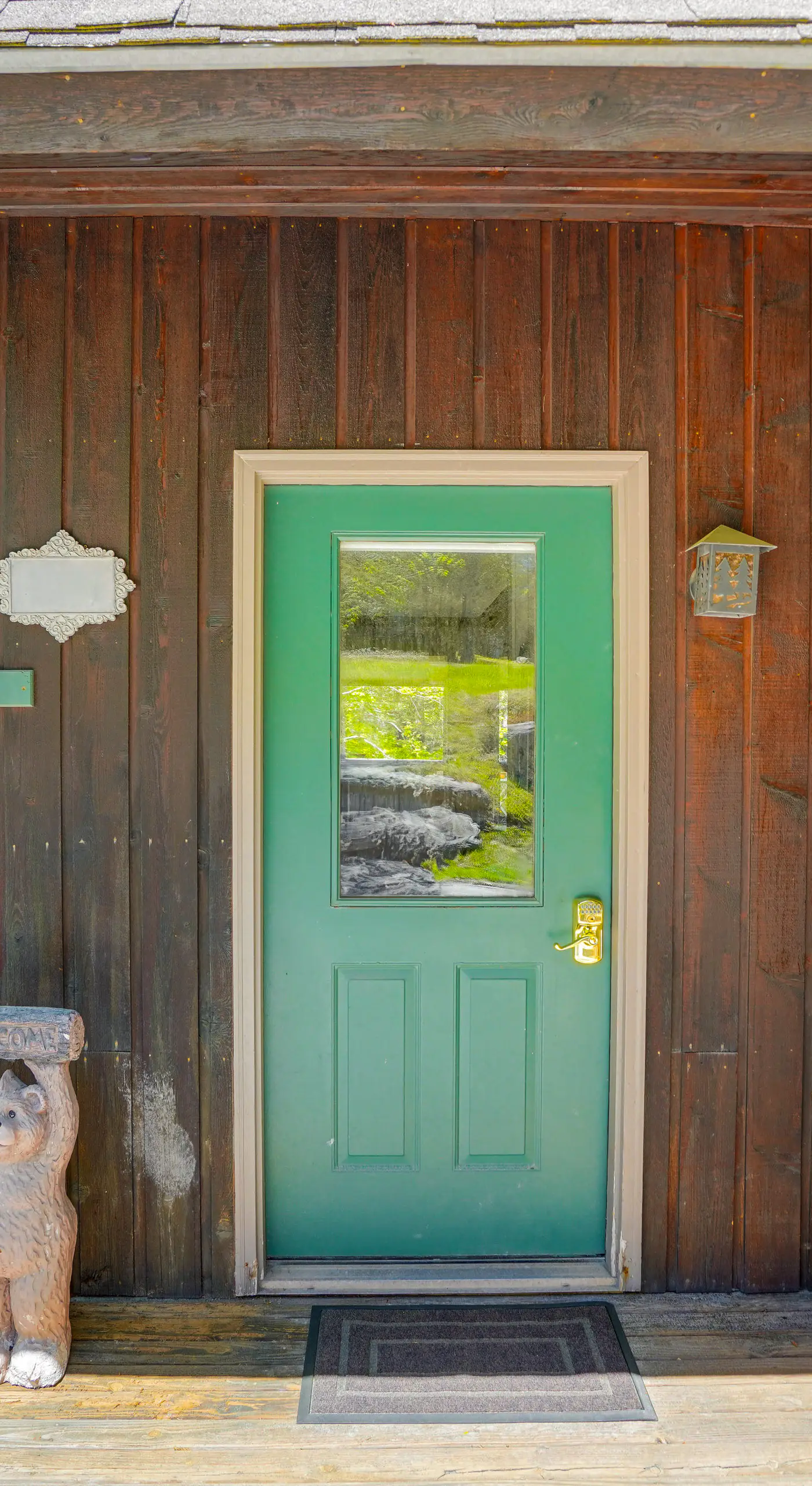 Ski, Hike & More: Year-Round Gem in Windham