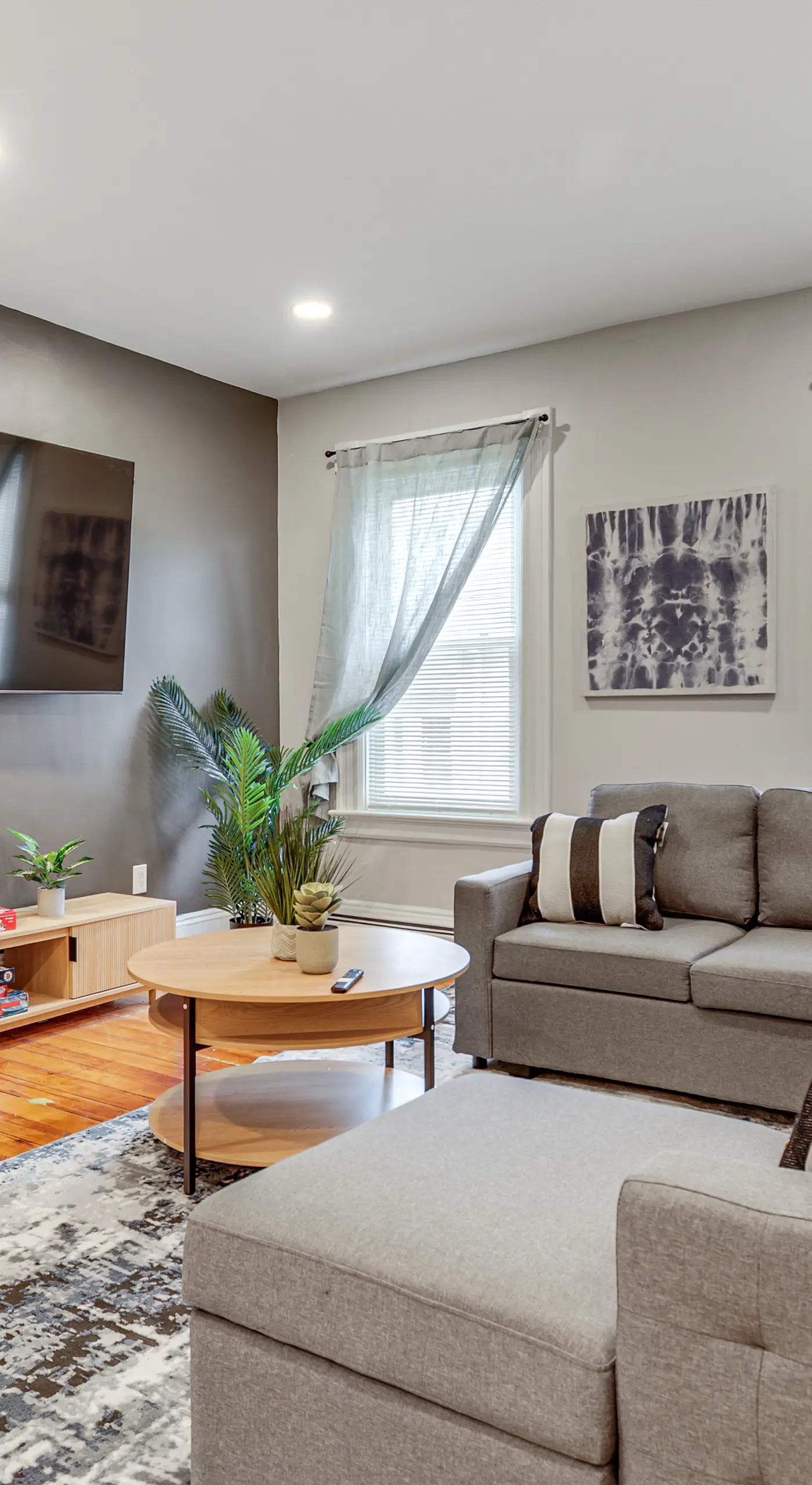 1 Mi to Dtwn: Pet-Friendly Providence Apt w/ Yard