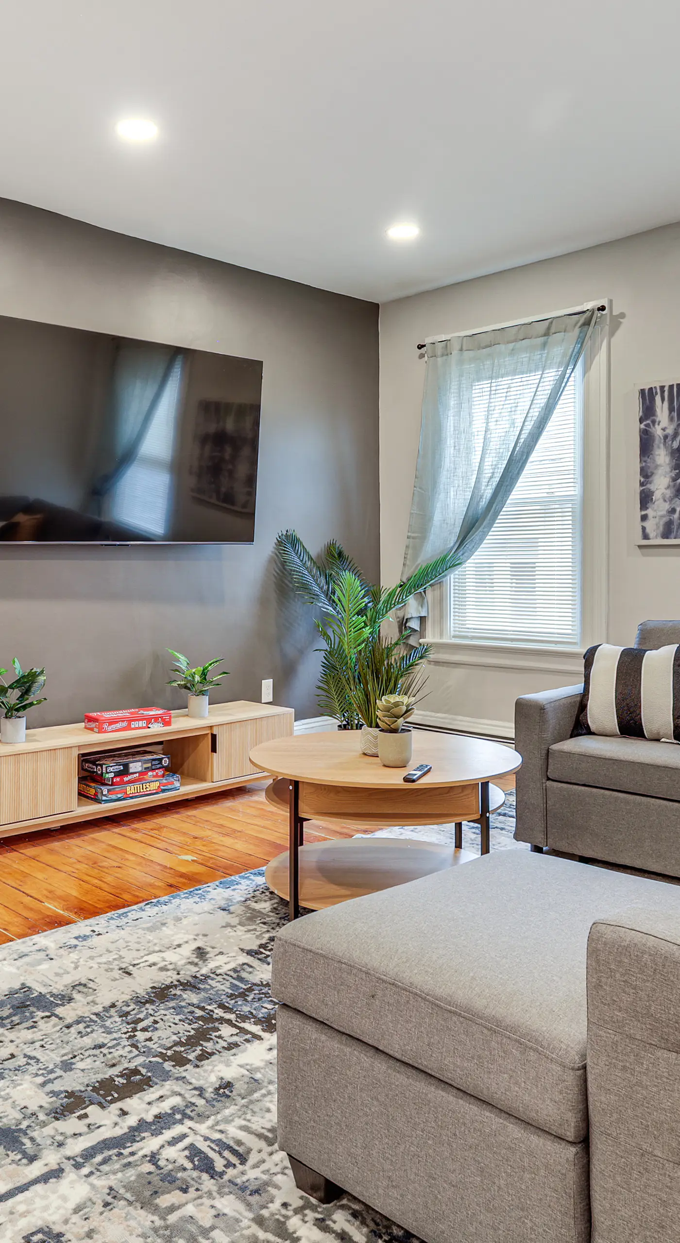 1 Mi to Dtwn: Pet-Friendly Providence Apt w/ Yard