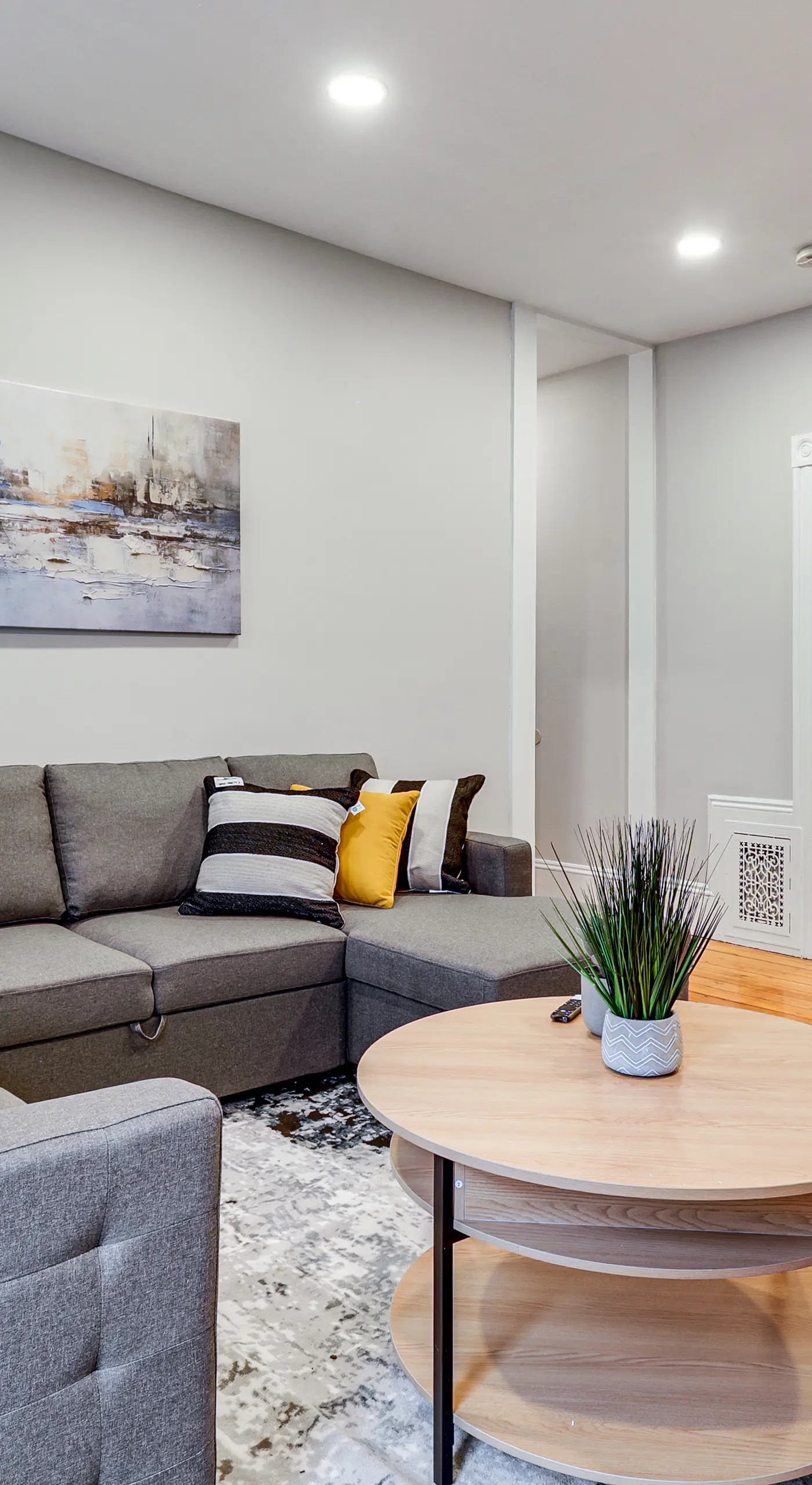 1 Mi to Dtwn: Pet-Friendly Providence Apt w/ Yard