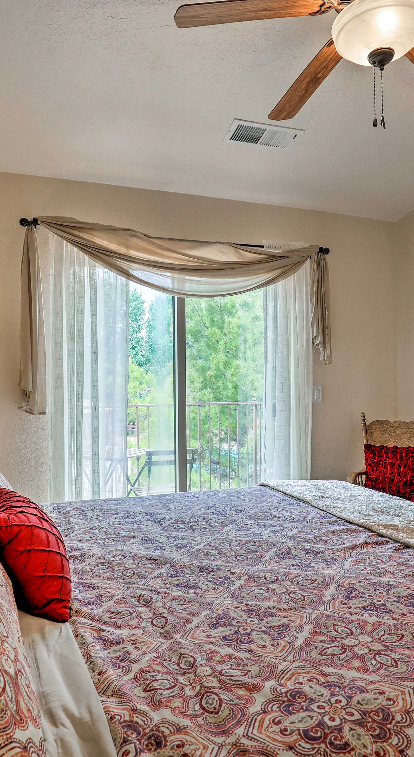 Kanab Condo w/ Pool & Patio, 30 Mi to Zion NP