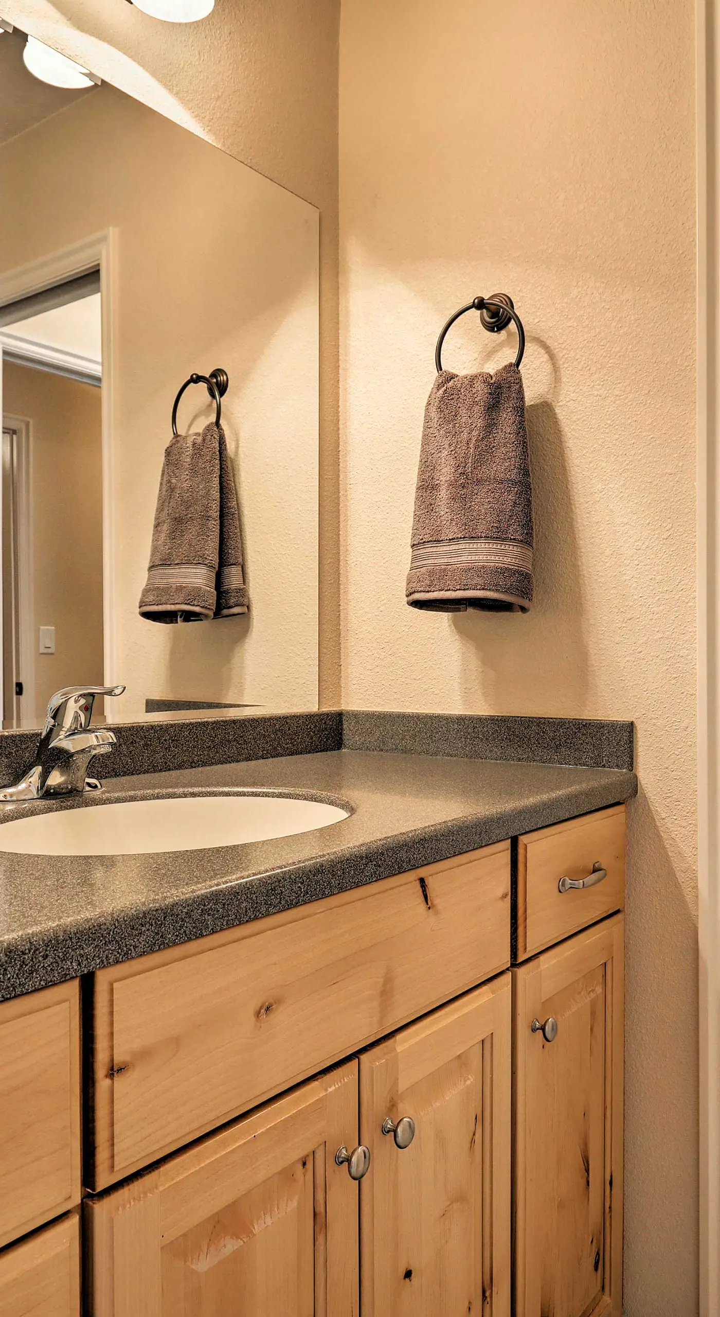 Kanab Condo w/ Pool & Patio, 30 Mi to Zion NP