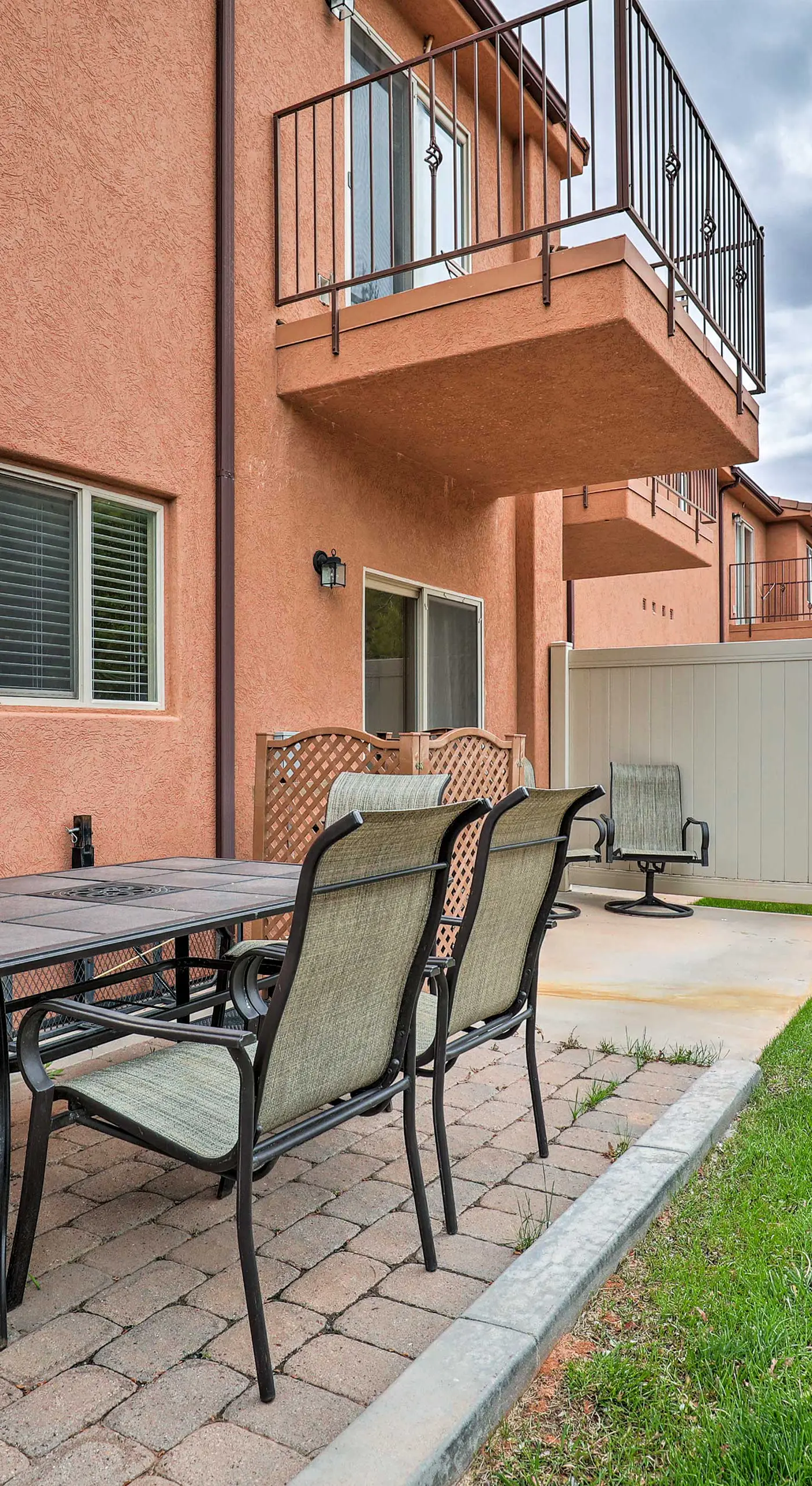 Kanab Condo w/ Pool & Patio, 30 Mi to Zion NP