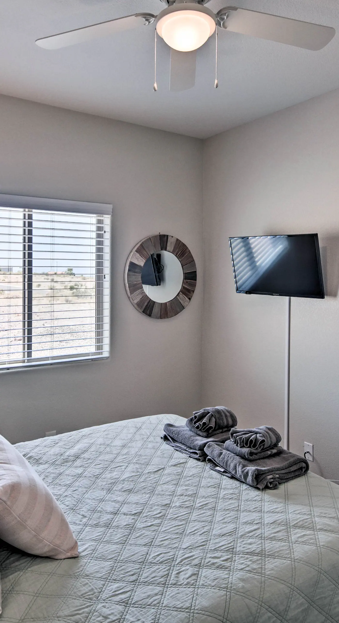 Luxe Home w/ OHV Access, 5 Mi to Lake Mohave!