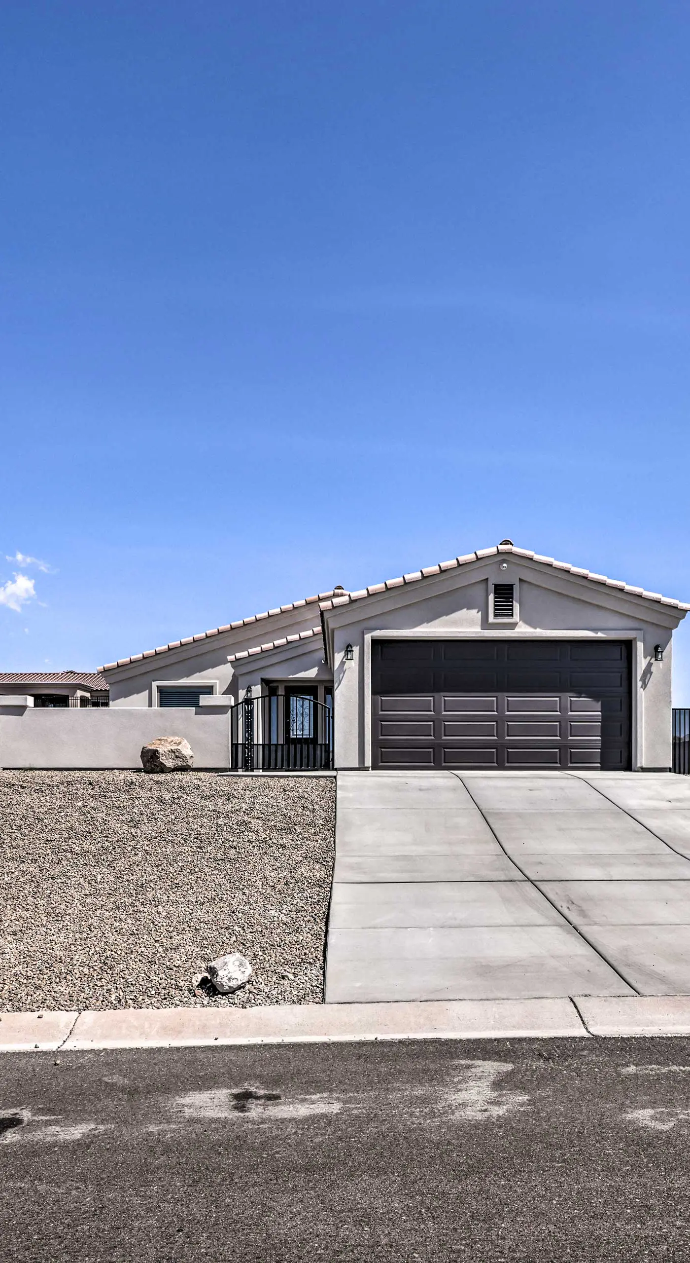 Luxe Home w/ OHV Access, 5 Mi to Lake Mohave!