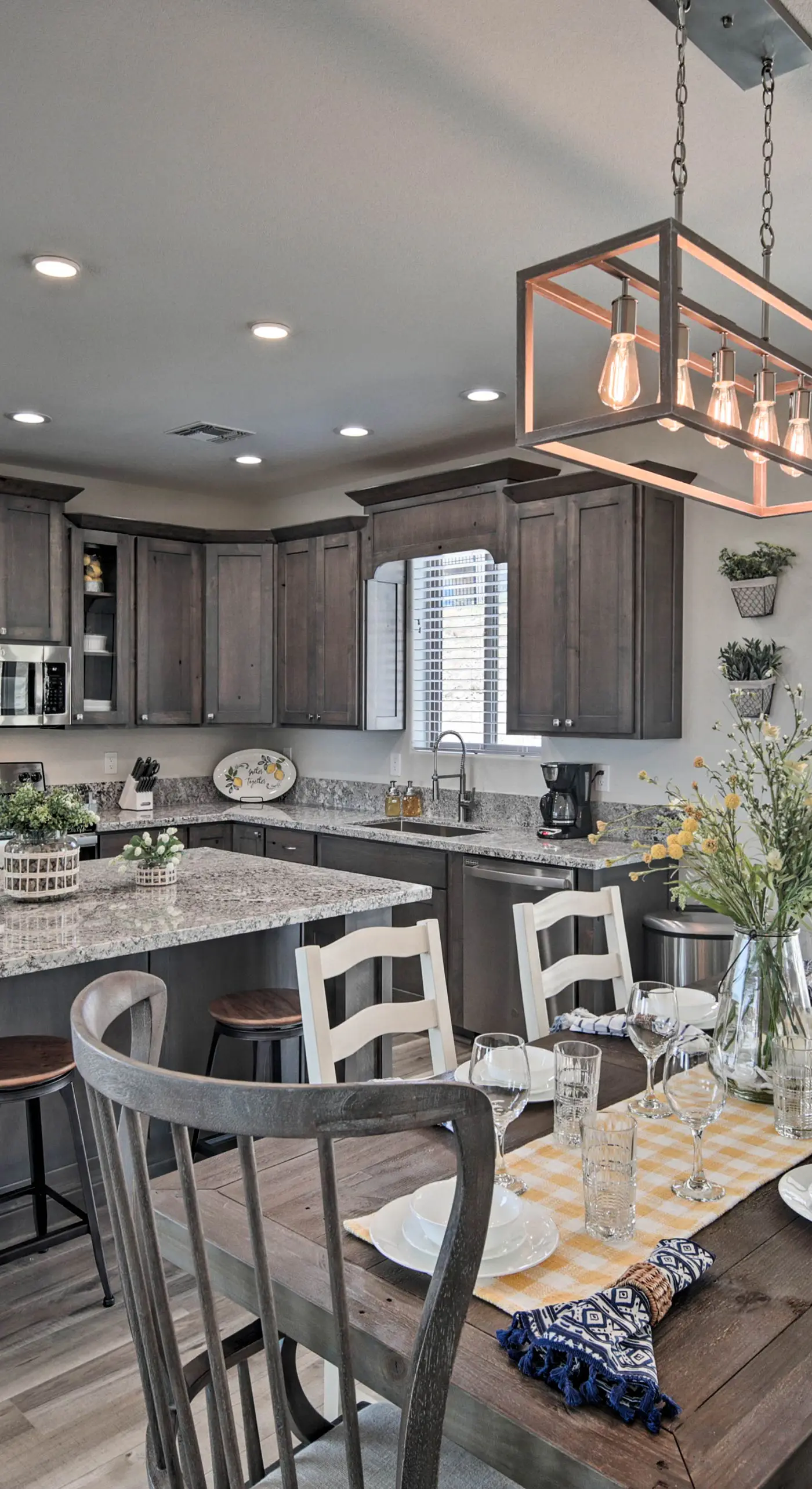 Luxe Home w/ OHV Access, 5 Mi to Lake Mohave!