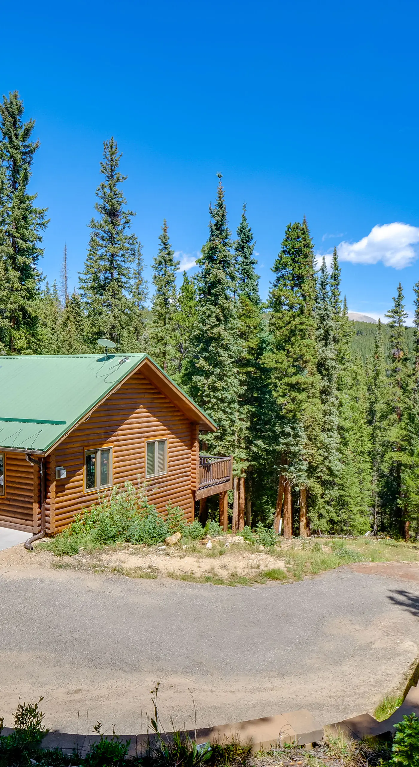 Hot Tub Hideaway w/ Views & Deck in Fairplay!