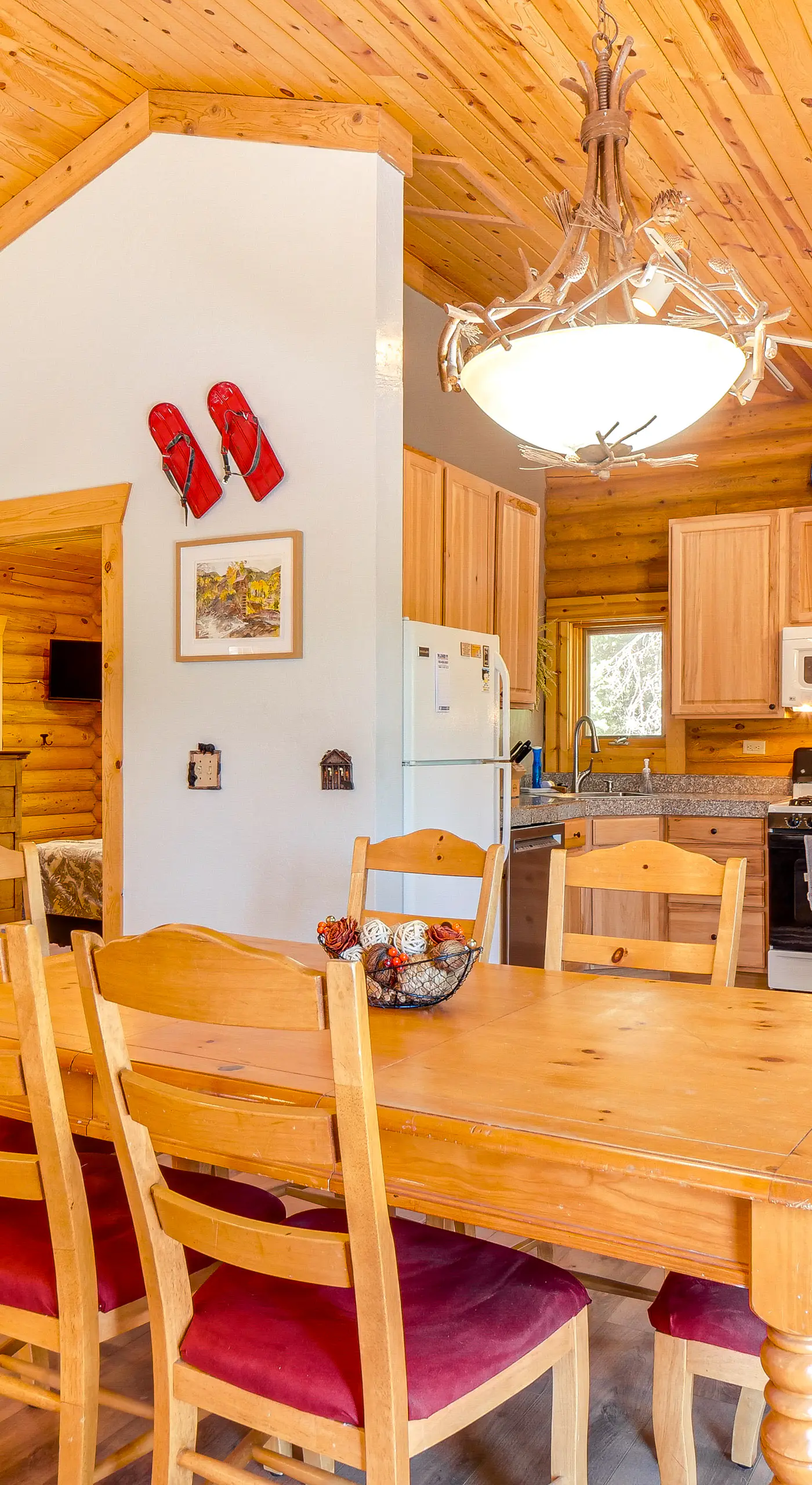 Hot Tub Hideaway w/ Views & Deck in Fairplay!