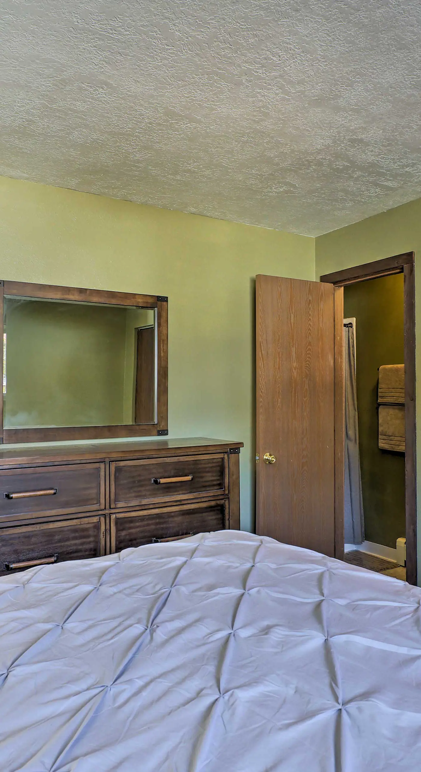 Mtn-View Silverthorne Gem w/ Shared Hot Tub