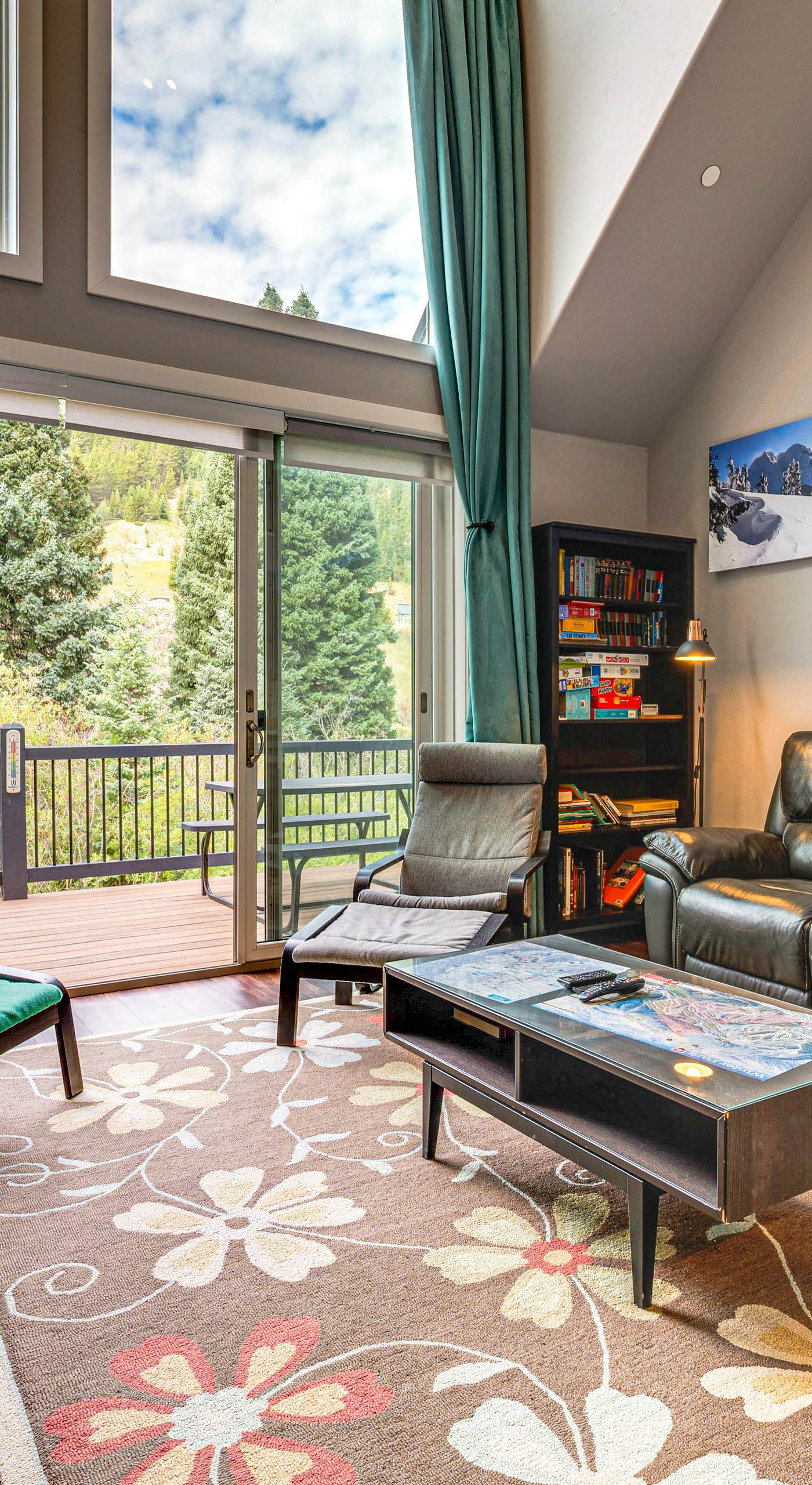 Ski-In/Ski-Out Gemini Lift Access! Home w/ Hot Tub