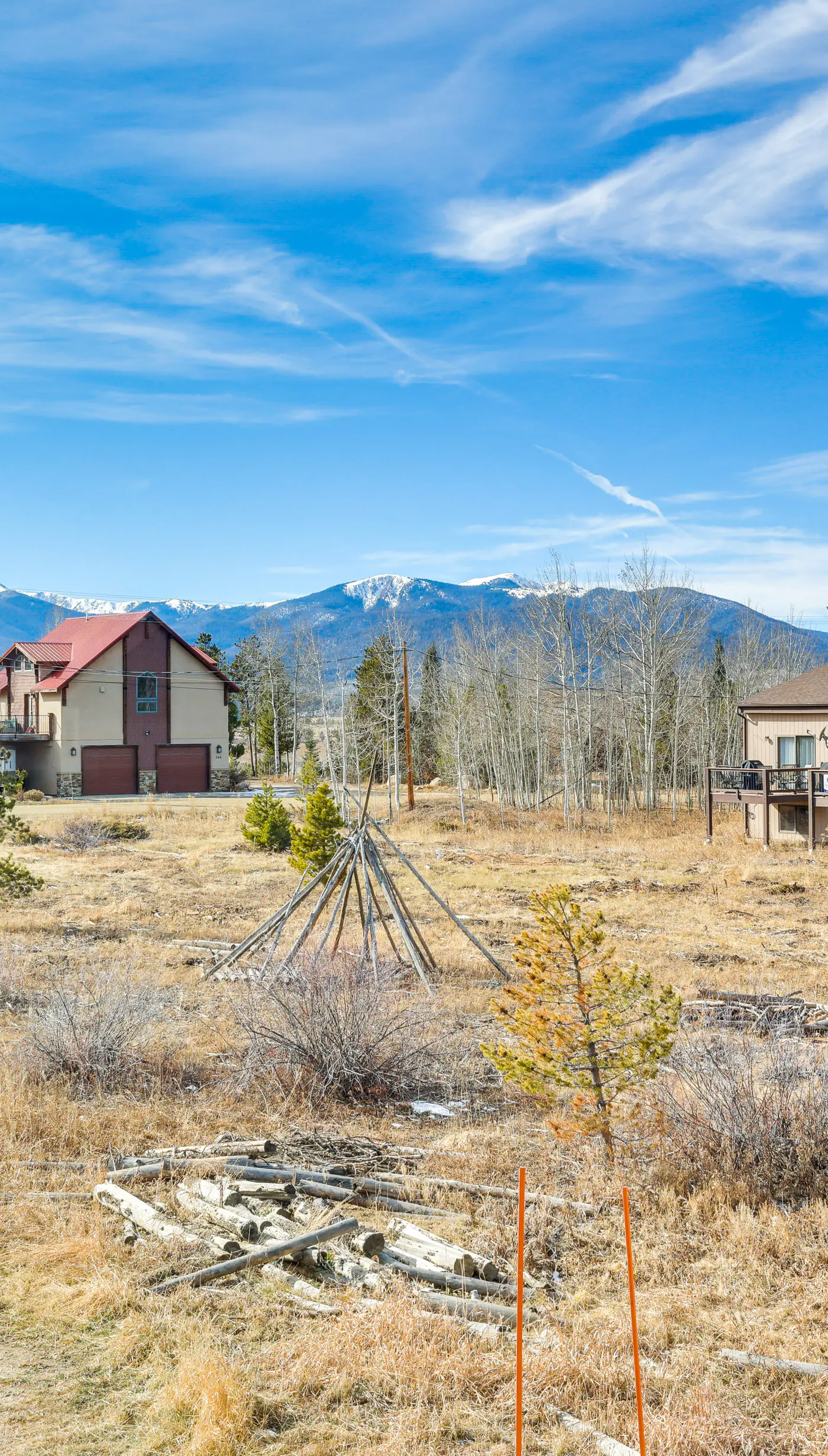 Walk to Winter Park Bus From Fraser Condo!