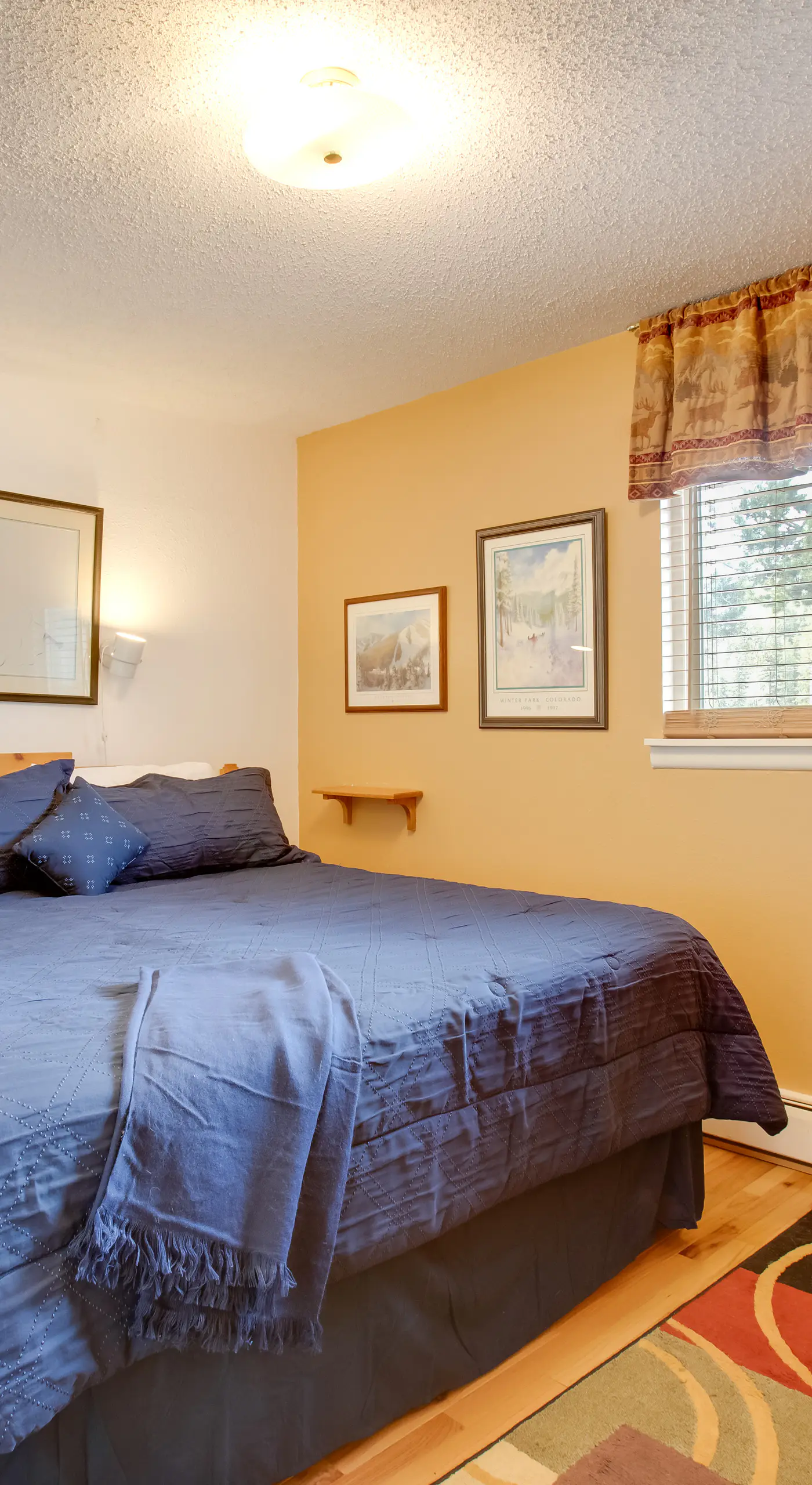 Pool & 3 Hot Tubs: Winter Park Condo on Bus Line