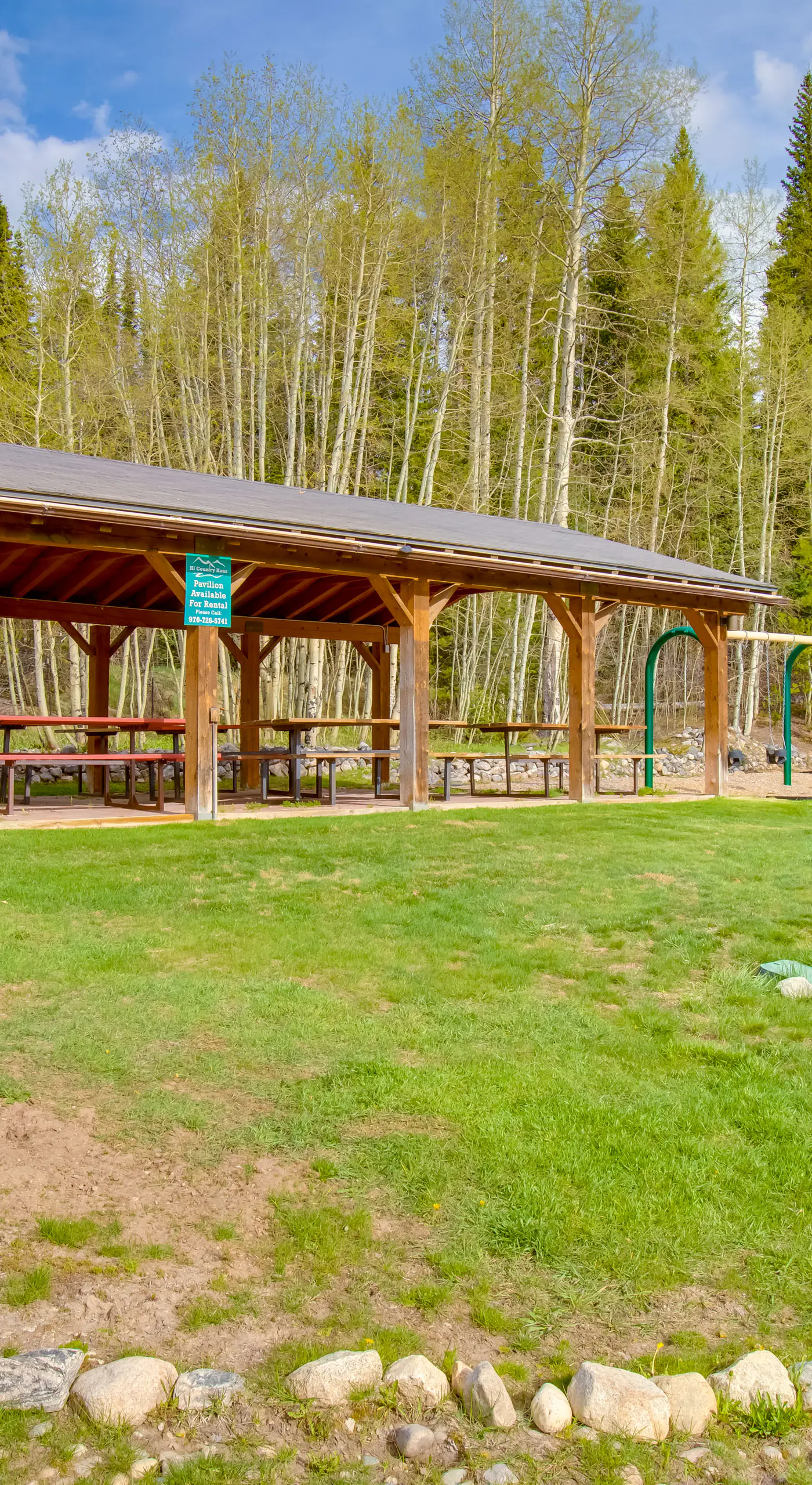 Pool & 3 Hot Tubs: Winter Park Condo on Bus Line