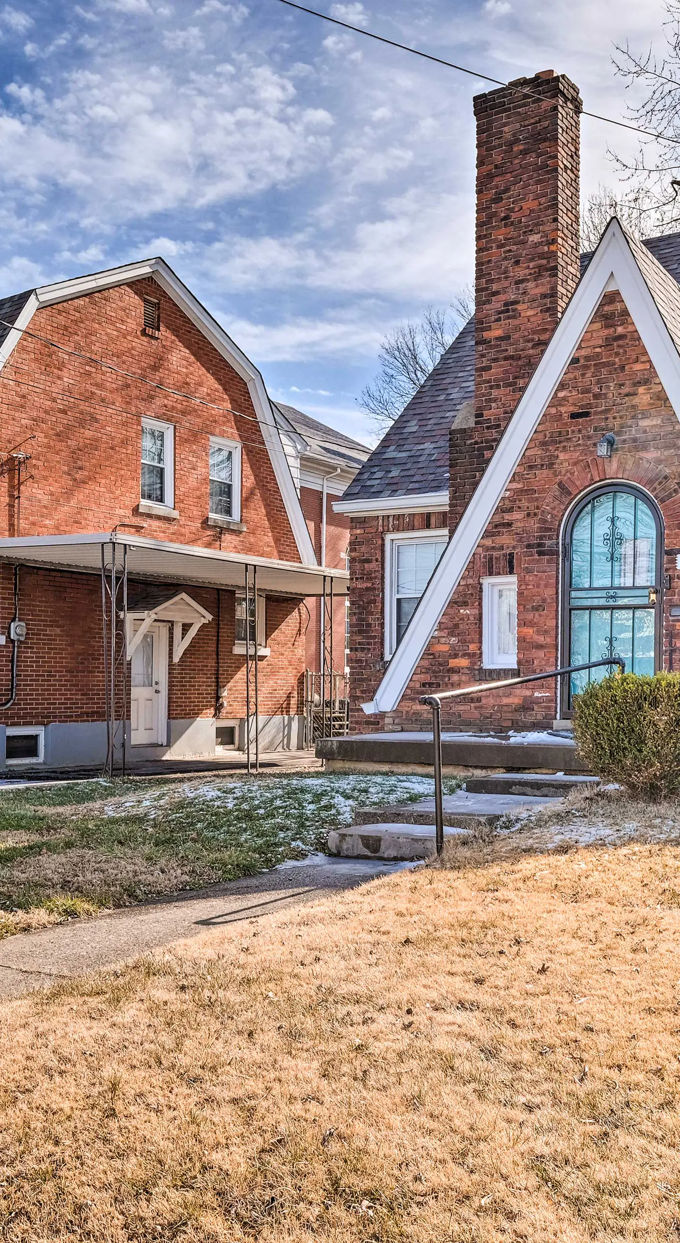 Near Churchill Downs: Pet Friendly, Fenced Yard!