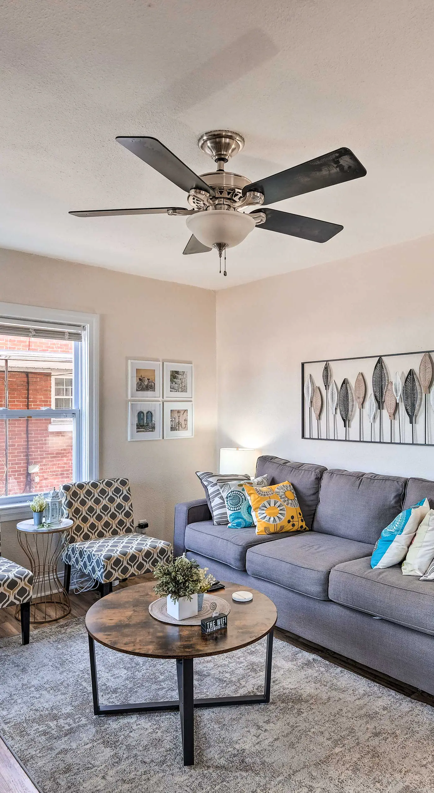 Near Churchill Downs: Pet Friendly, Fenced Yard!
