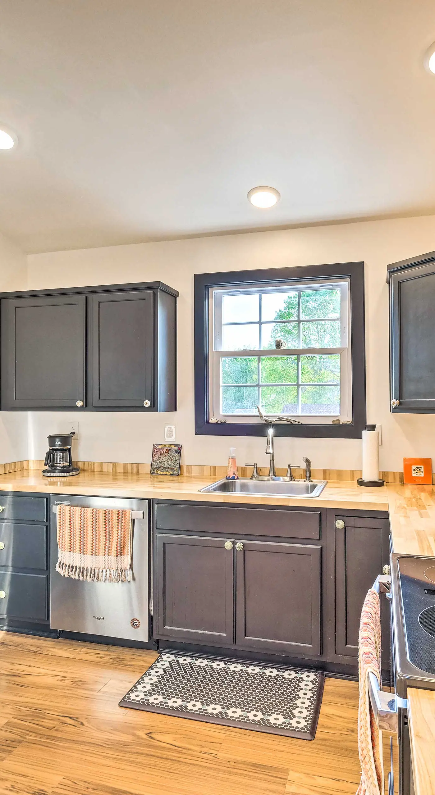Modern Louisville Apartment w/ Furnished Deck