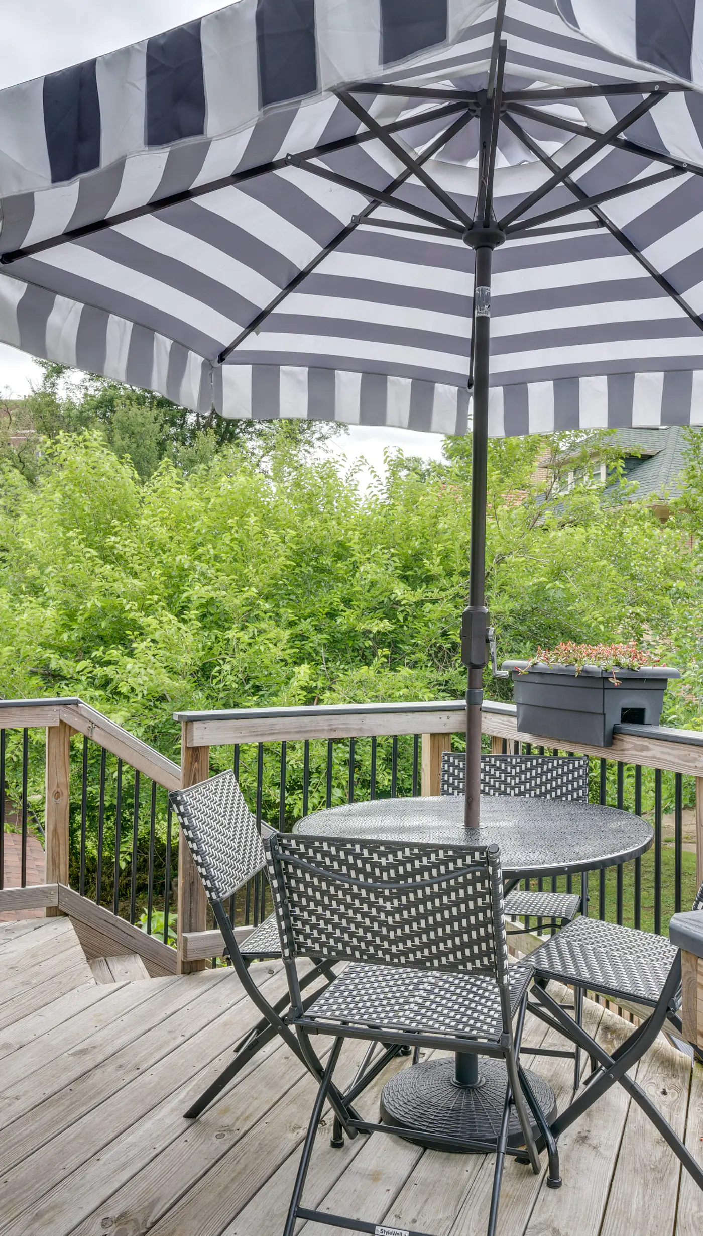 Modern Louisville Apartment w/ Furnished Deck