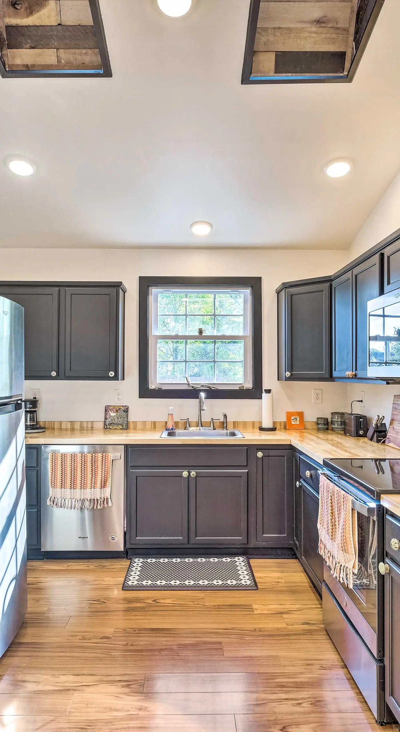 Modern Louisville Apartment w/ Furnished Deck