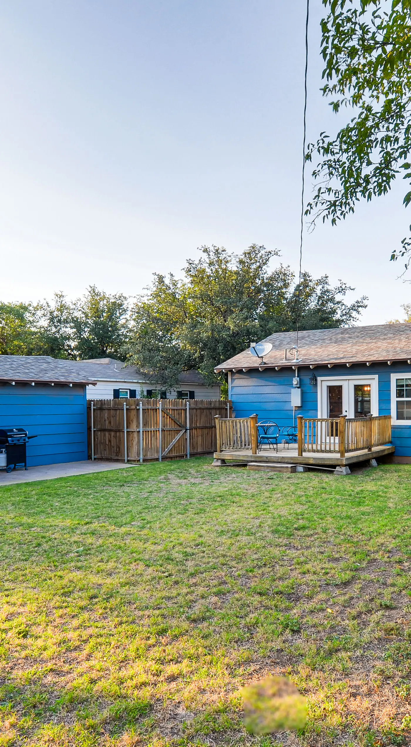 Chic Home ~ 2 Mi to TTU w/ Grill & Yard in Lubbock
