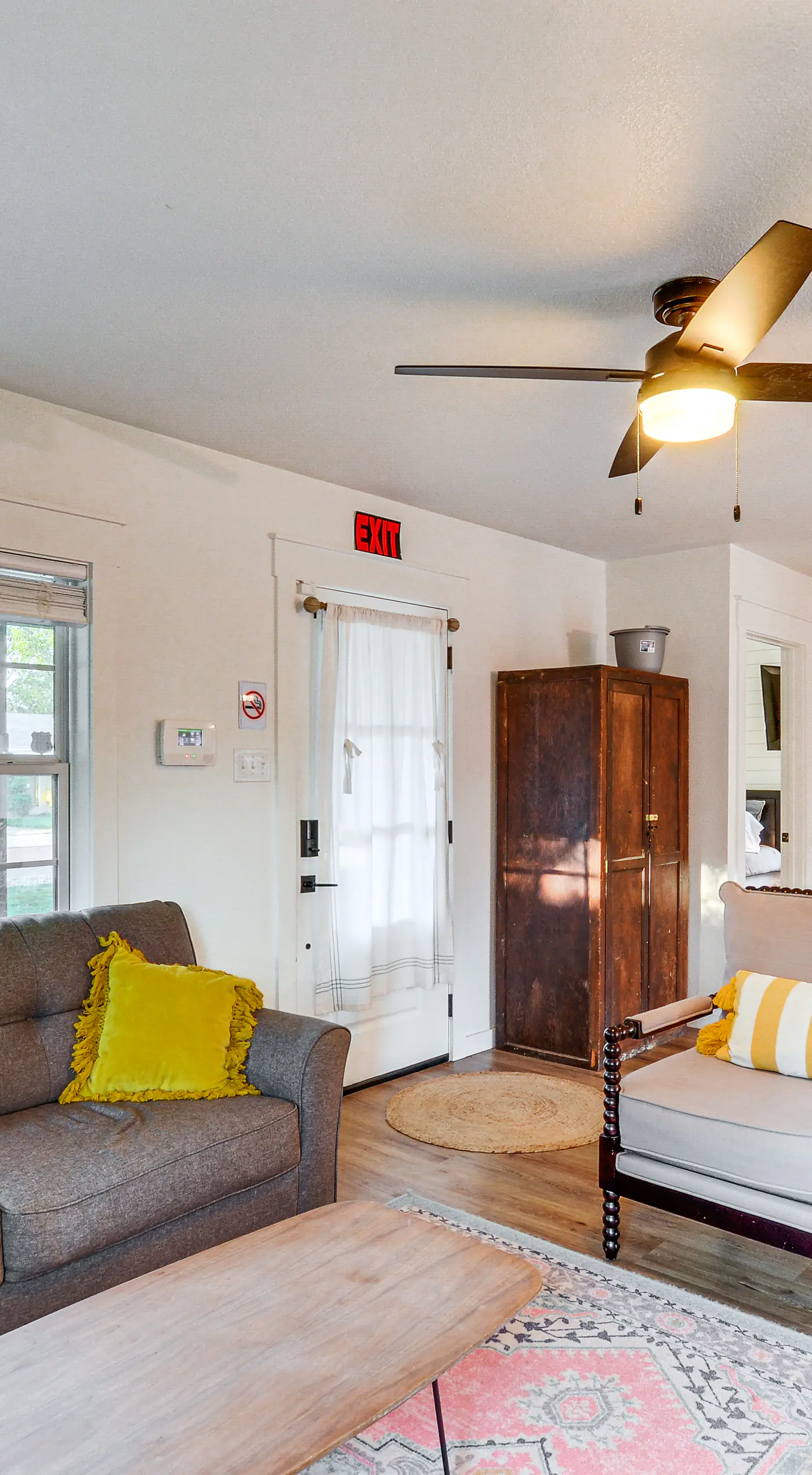 Chic Home ~ 2 Mi to TTU w/ Grill & Yard in Lubbock