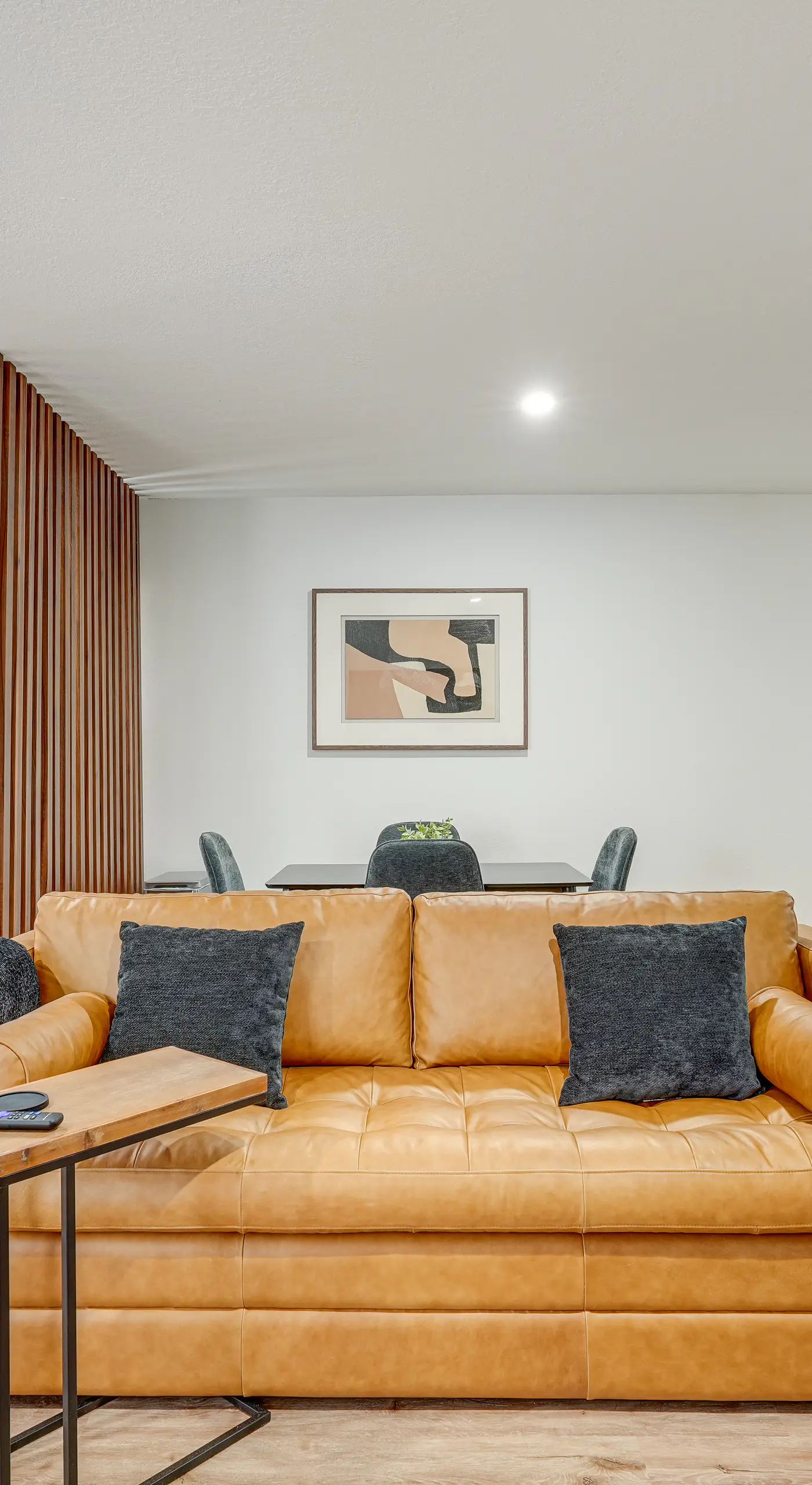 WFH Friendly! Stylish Lakeland Studio