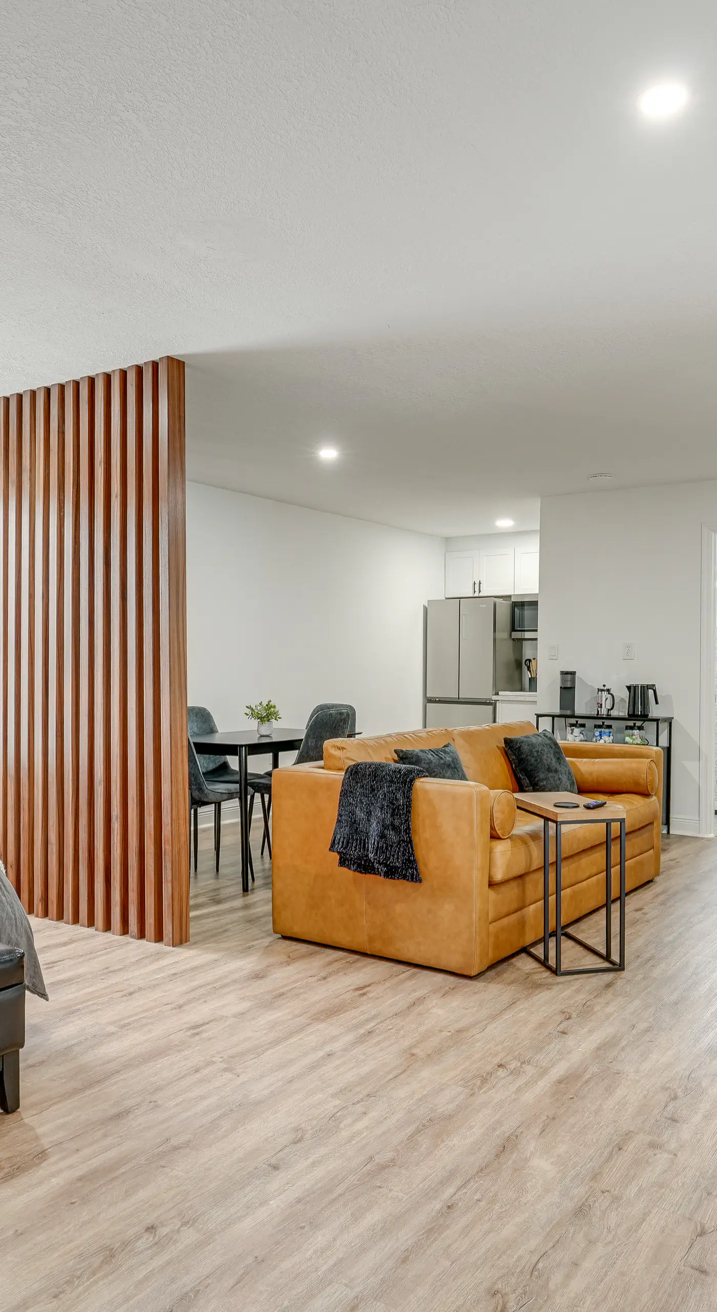 WFH Friendly! Stylish Lakeland Studio